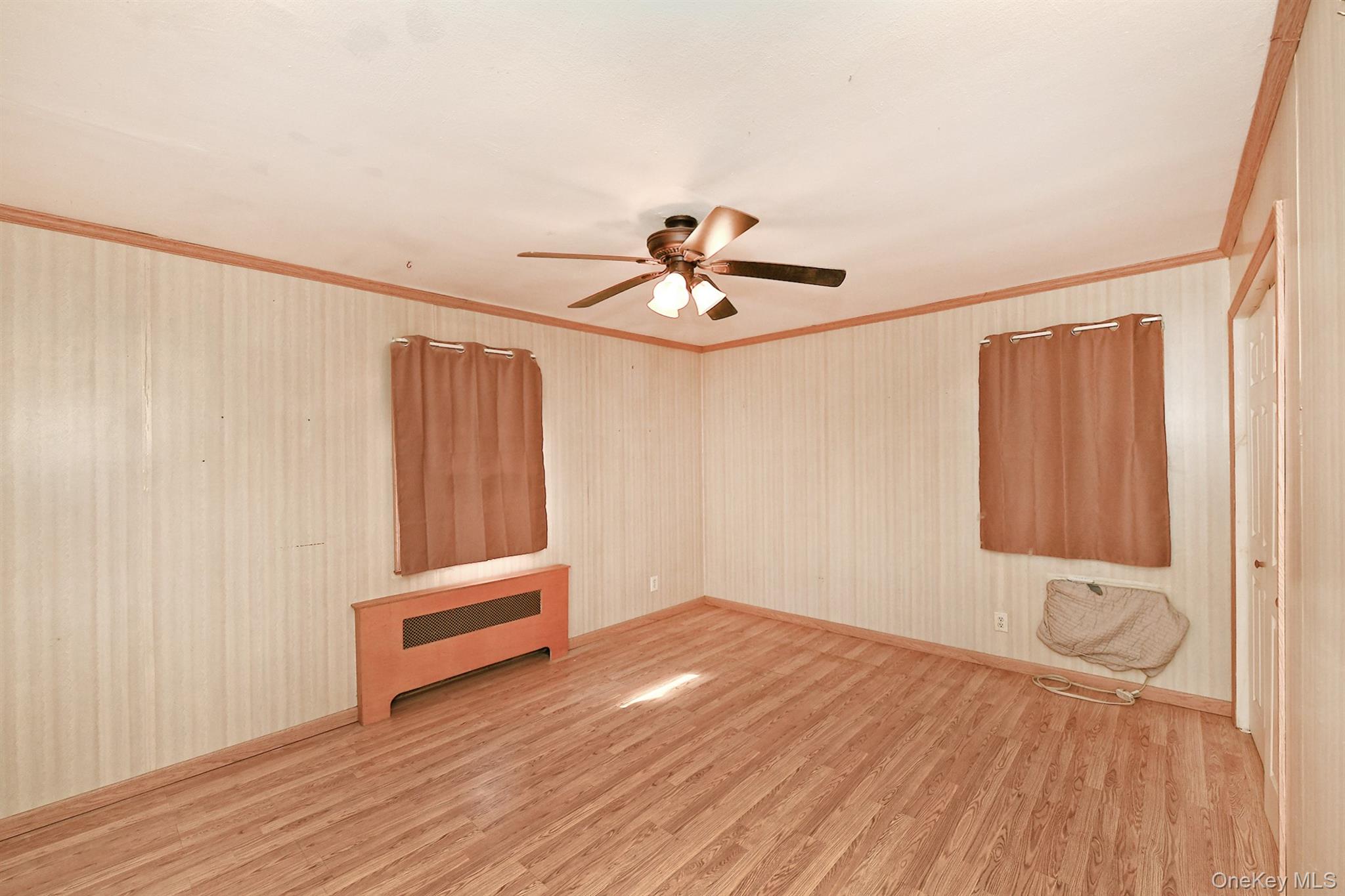 #17 photo, 120 E Zoranne Drive, ناسو Farmingdale , NY 11735