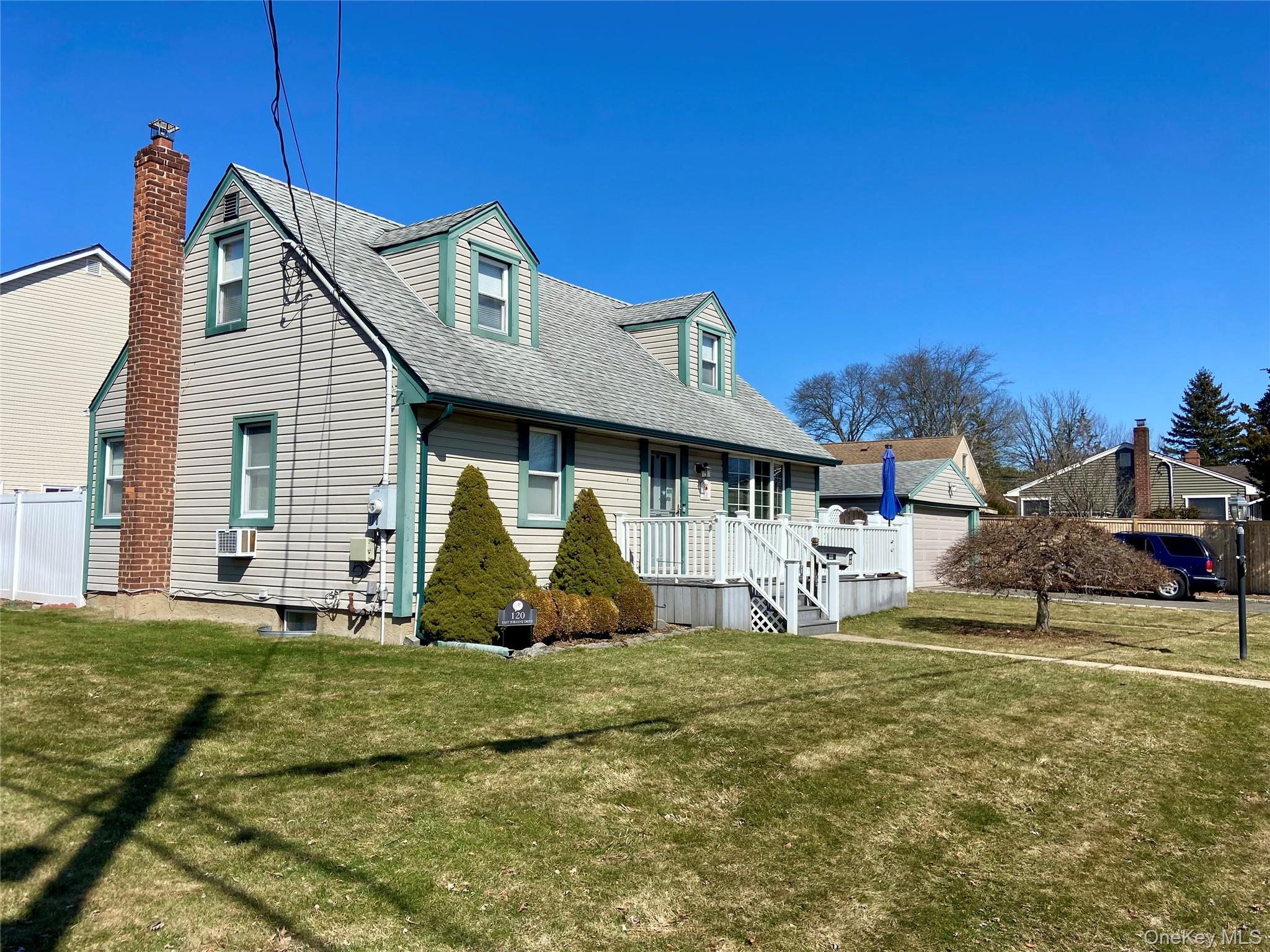 #3 photo, 120 E Zoranne Drive, Farmingdale , NY 11735