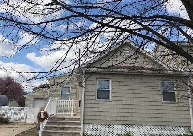 #1 photo, 3665 Ionia Street, ناسو Seaford , NY 11783