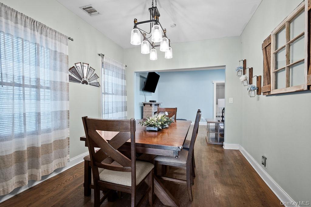 #10 photo, 3665 Ionia Street, Seaford , NY 11783