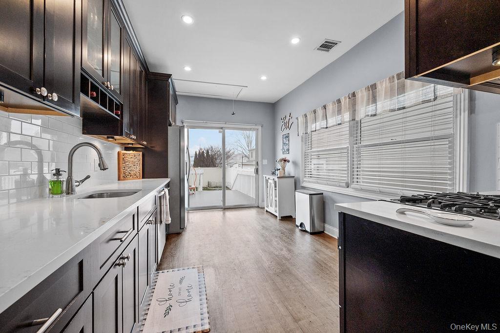 #13 photo, 3665 Ionia Street, Seaford , NY 11783