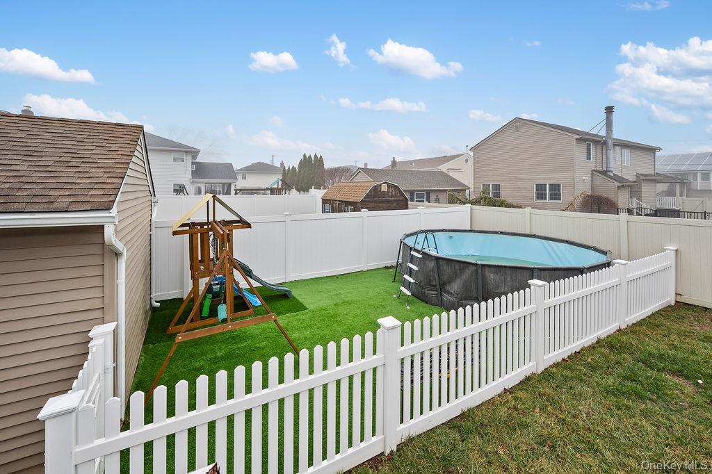 #19 photo, 3665 Ionia Street, Seaford , NY 11783