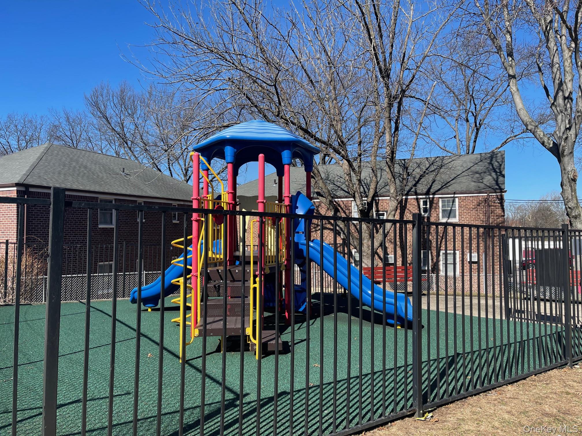 #20 photo, 24920 57th Avenue, Little Neck , NY 11362