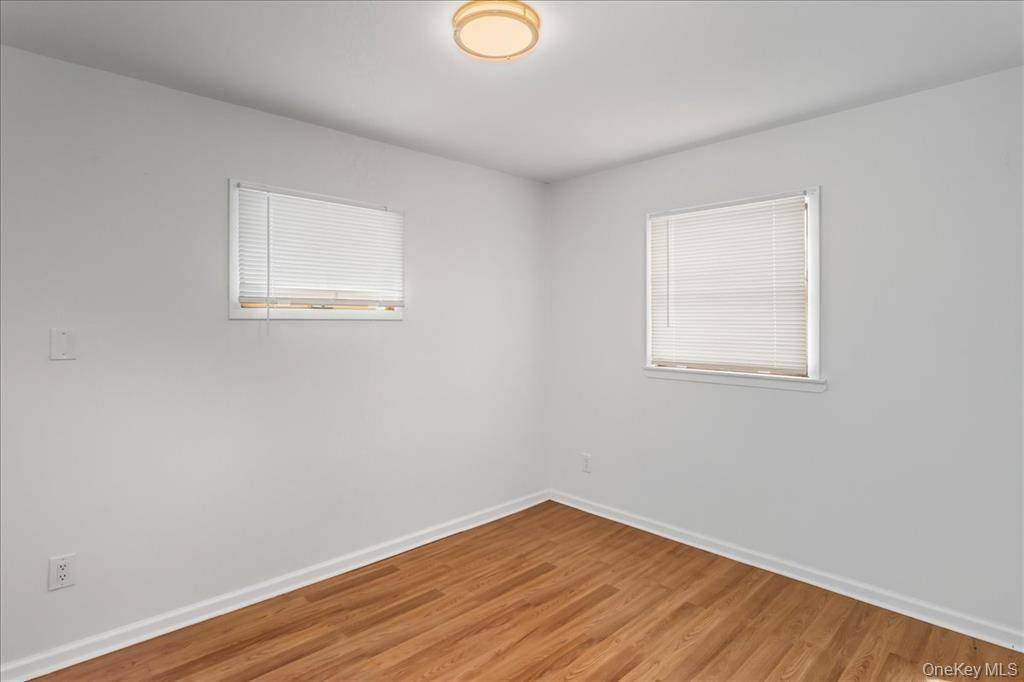 #13 photo, 2287  7th Street, East Meadow , NY 11554