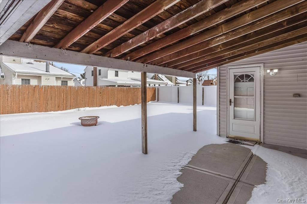 #20 photo, 2287  7th Street, East Meadow , NY 11554