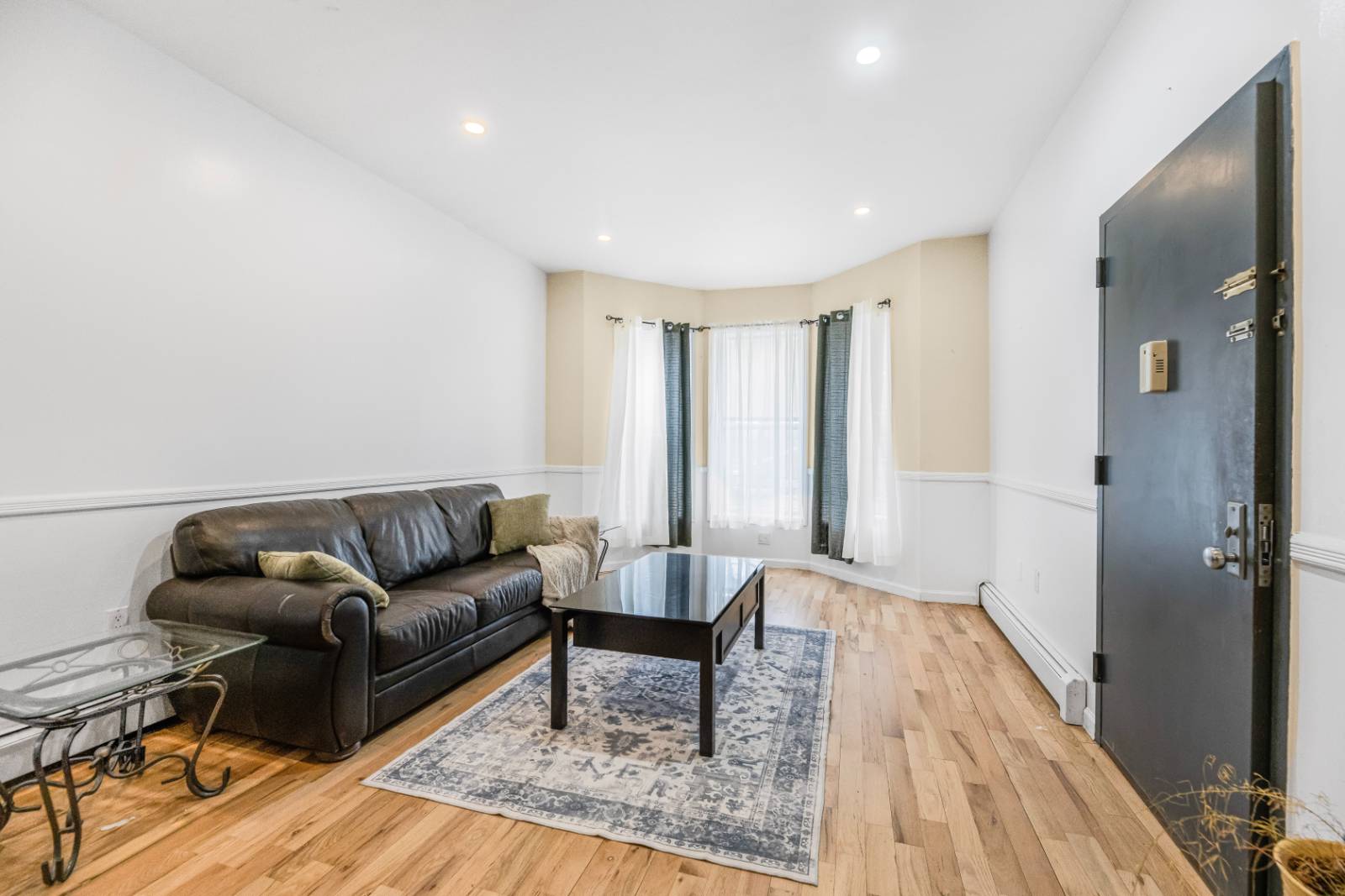 #7 photo, 621 Faile St, Bronx , NY 10474