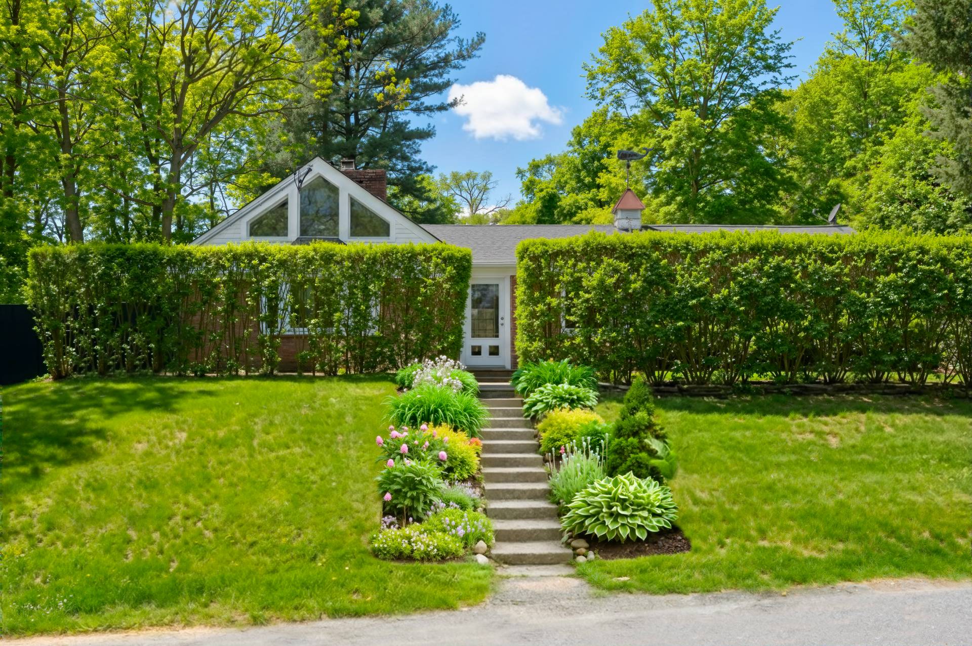 #1 photo, 29D Squiretown Road, Hampton Bays , NY 11946