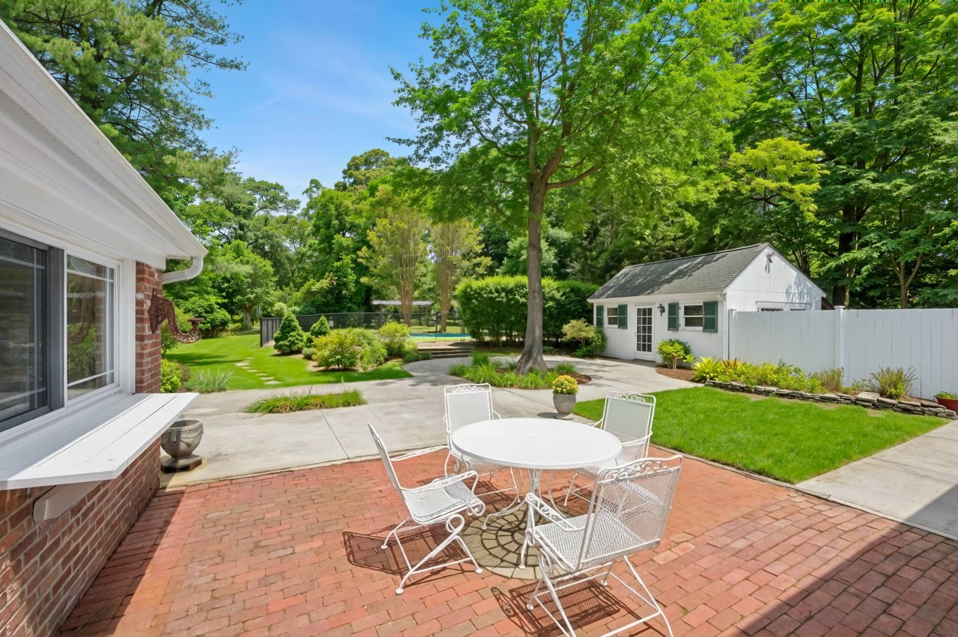 #18 photo, 29D Squiretown Road, Hampton Bays , NY 11946