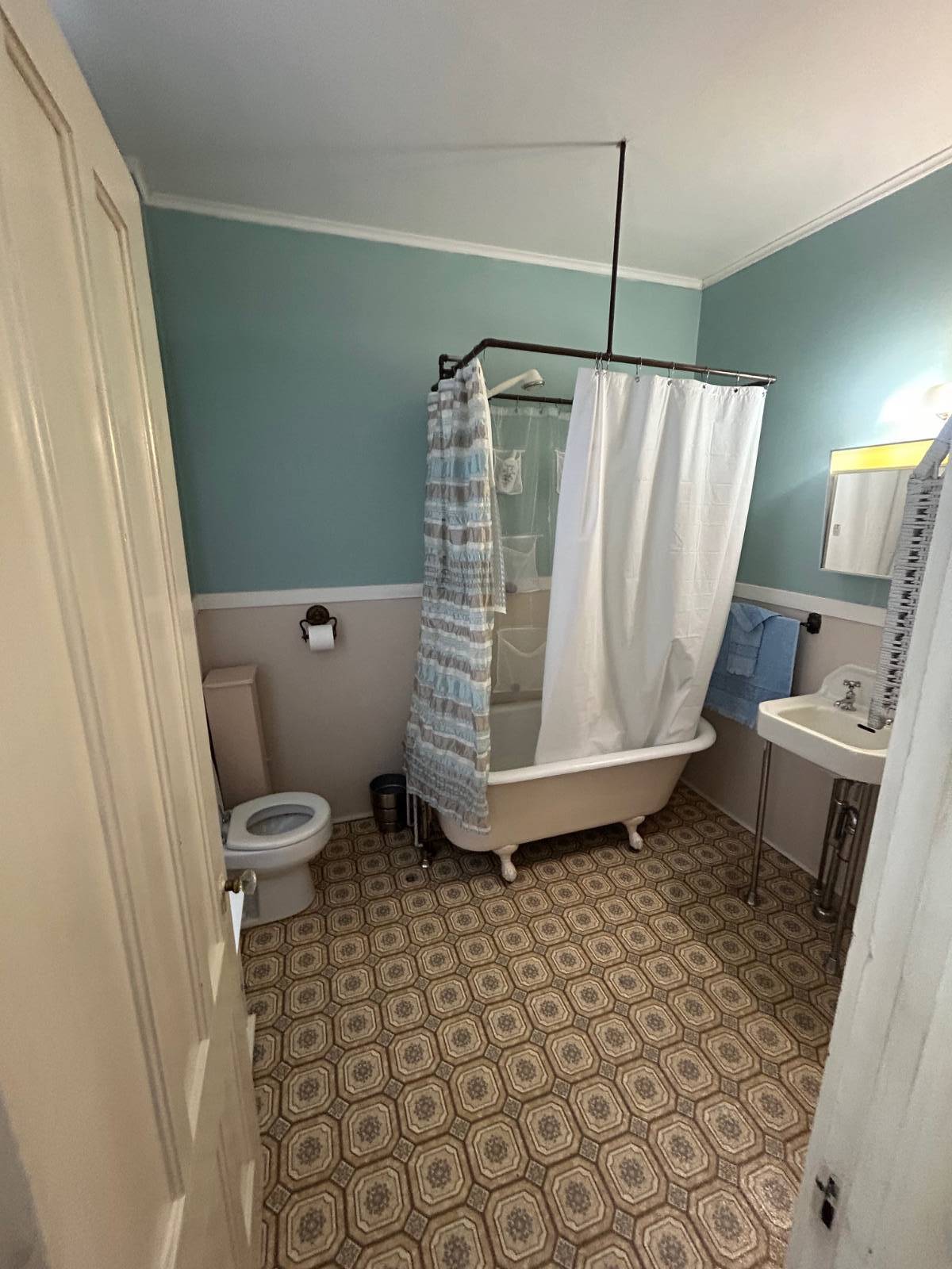 #12 photo, 101 E. Main Street, 뉴욕주 Johnstown , NY 12095