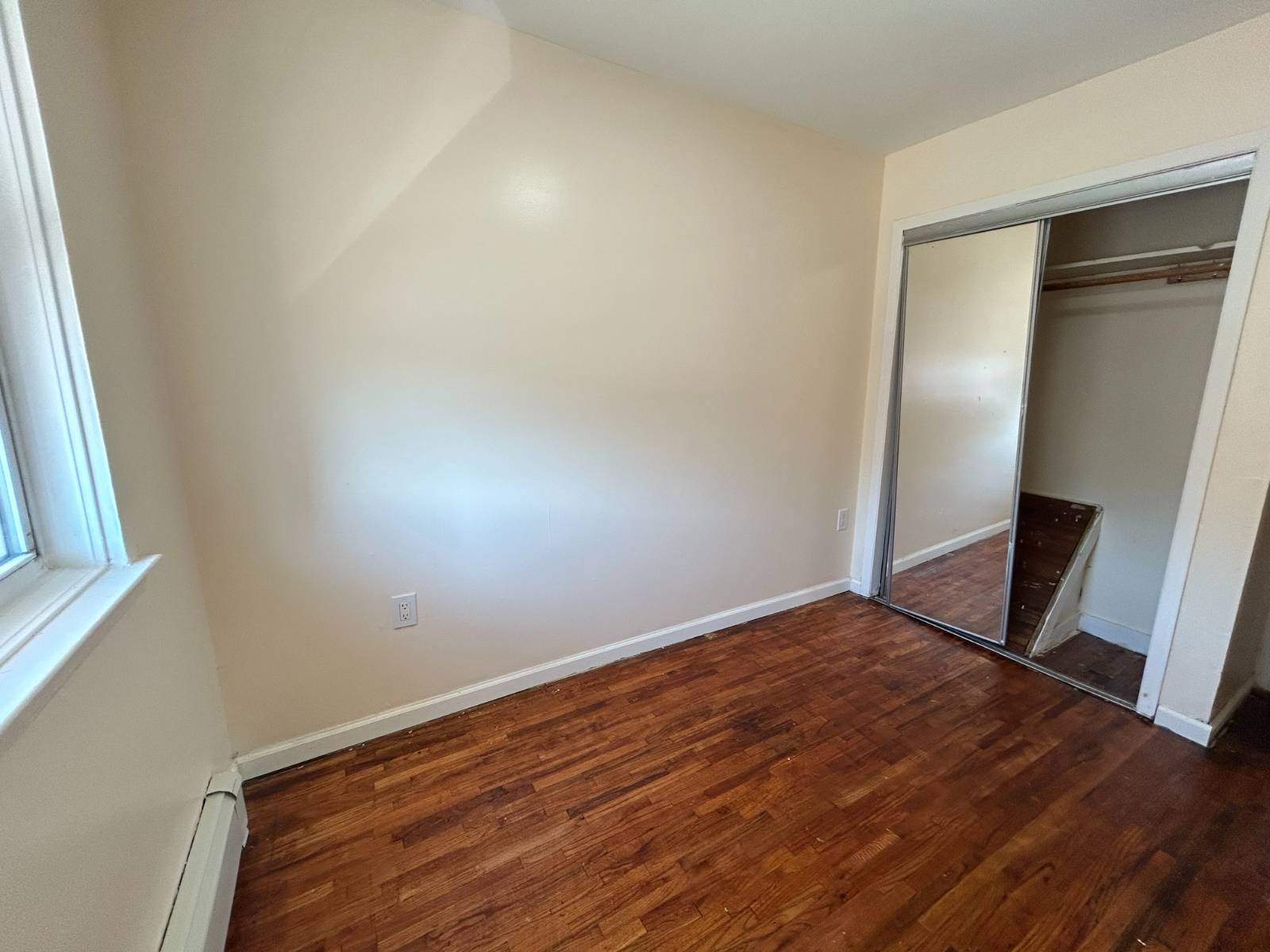 #6 photo, 1248 Noble Ave, #2, הברונקס East Bronx , NY 10472