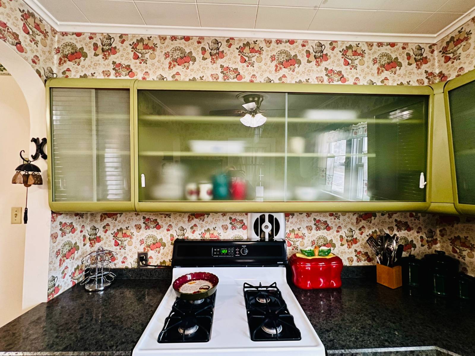 #6 photo, 79 Evelyn Avenue, Amsterdam , NY 12010