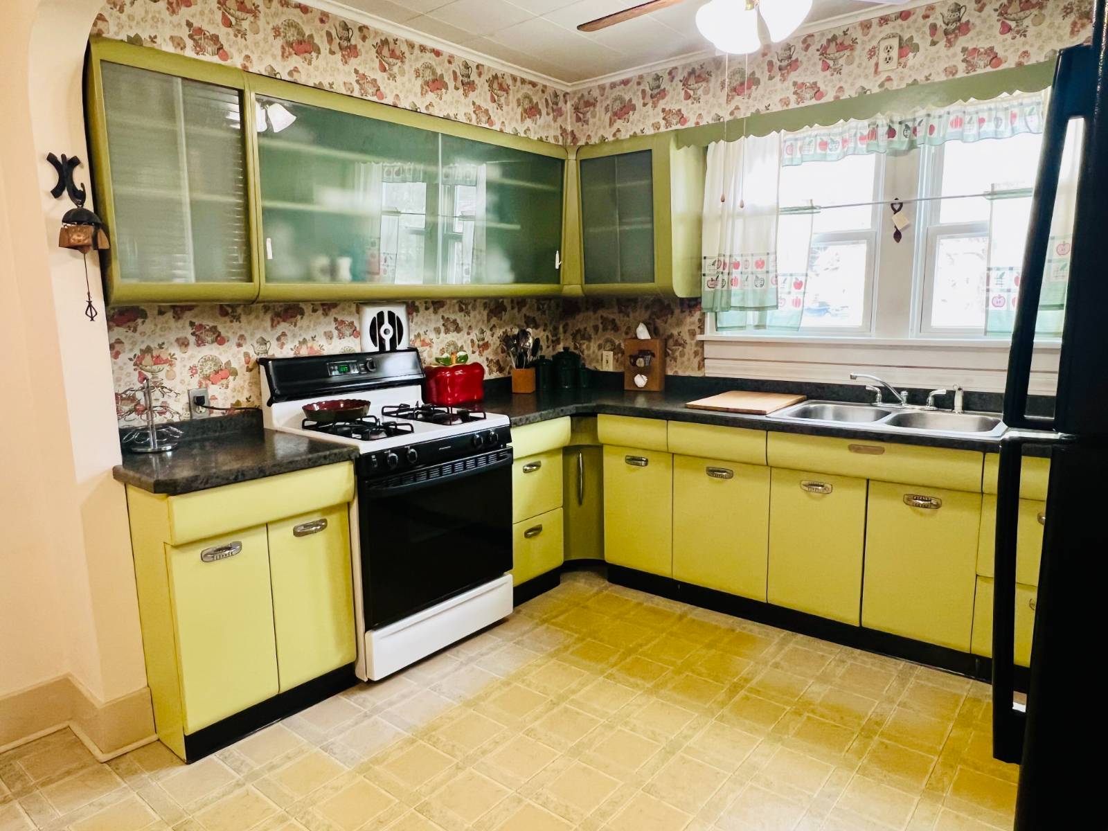 #8 photo, 79 Evelyn Avenue, Amsterdam , NY 12010