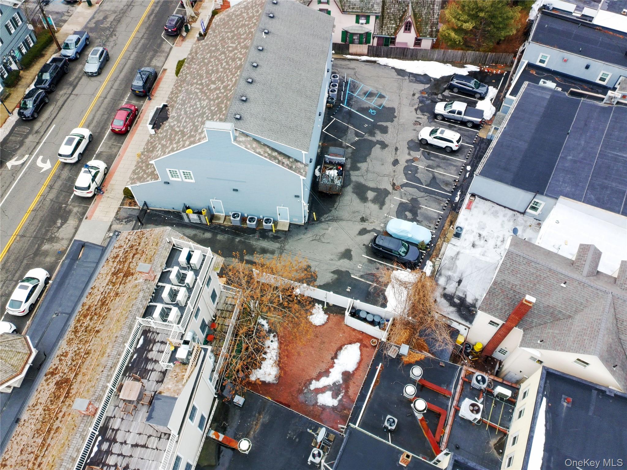 #7 photo, 96 South Street, Нассау ‖ Oyster Bay , NY 11771