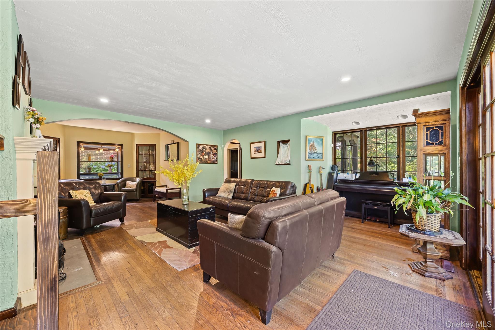 #6 photo, 378 Beverly Road, Куинс ‖ Douglaston , NY 11363