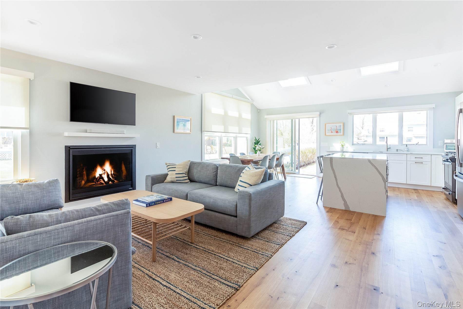 #3 photo, 155 Bridge Street, מחוז סאפוק Greenport , NY 11944