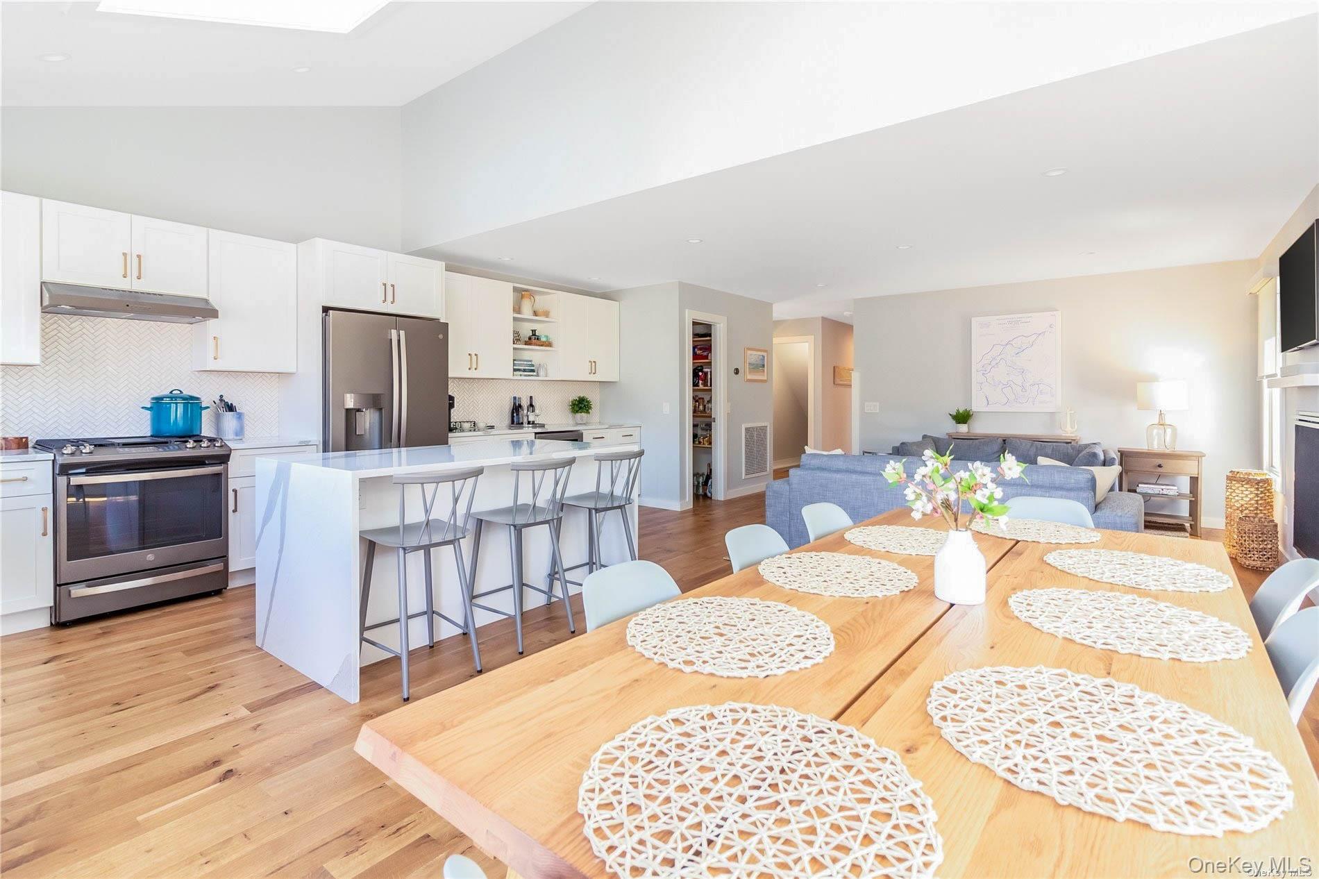 #5 photo, 155 Bridge Street, מחוז סאפוק Greenport , NY 11944