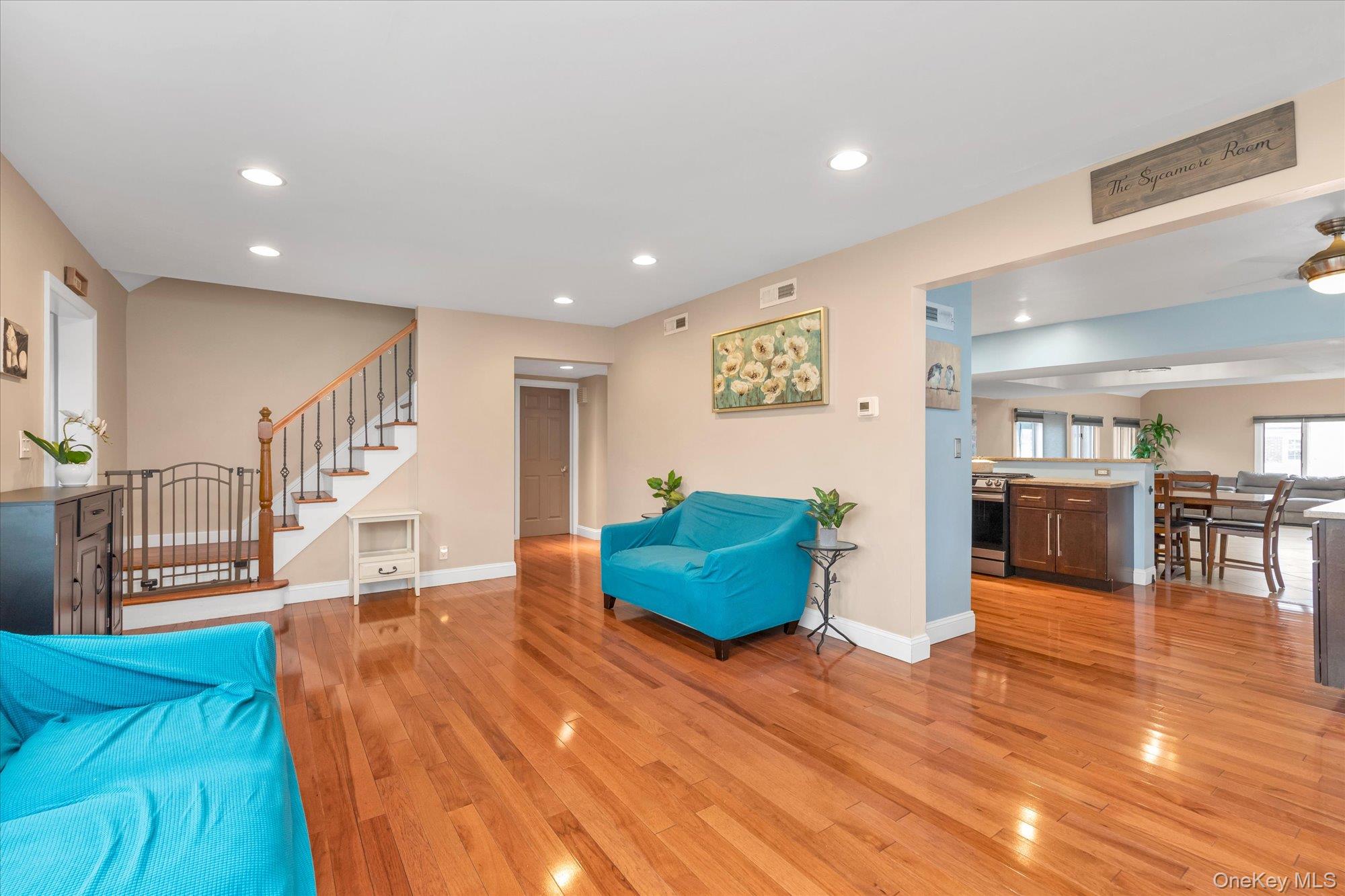 #4 photo, 227 Concord Avenue, West Hempstead , NY 11552