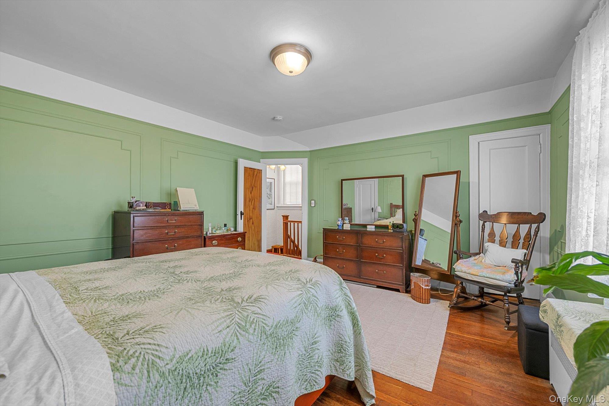 #10 photo, 157-10 46 Avenue, Flushing , NY 11355