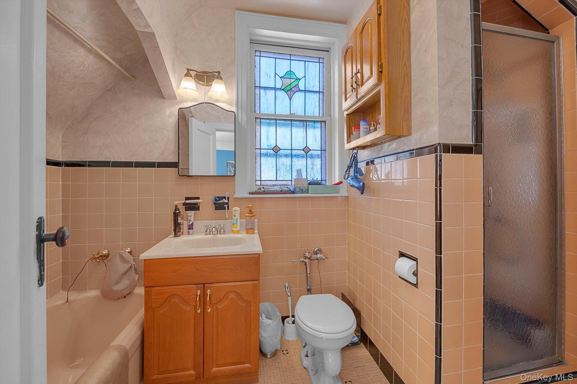 #13 photo, 157-10 46 Avenue, Flushing , NY 11355