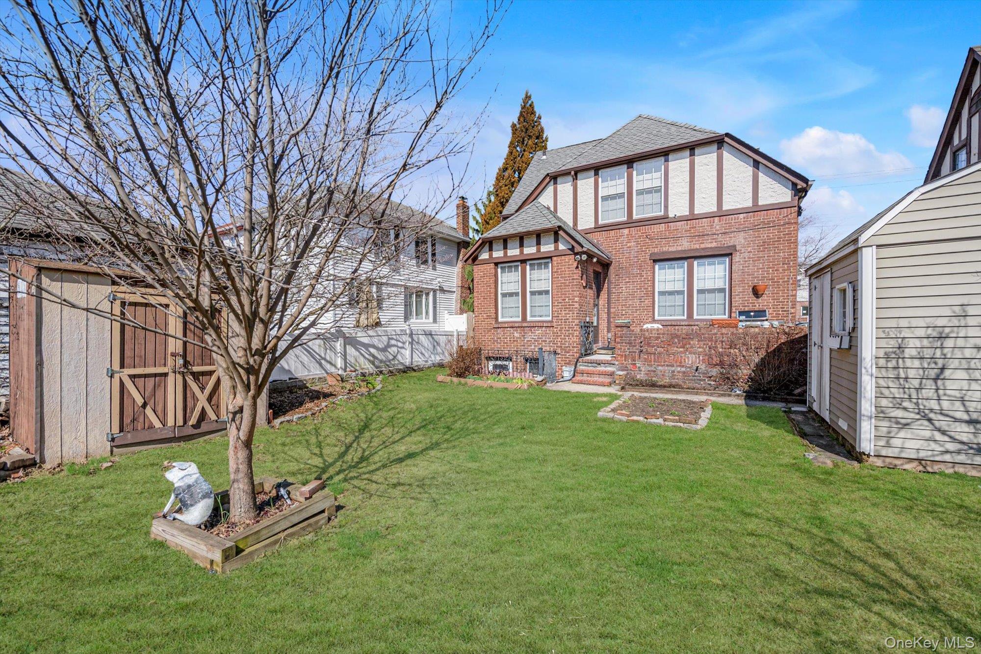 #19 photo, 157-10 46 Avenue, Flushing , NY 11355