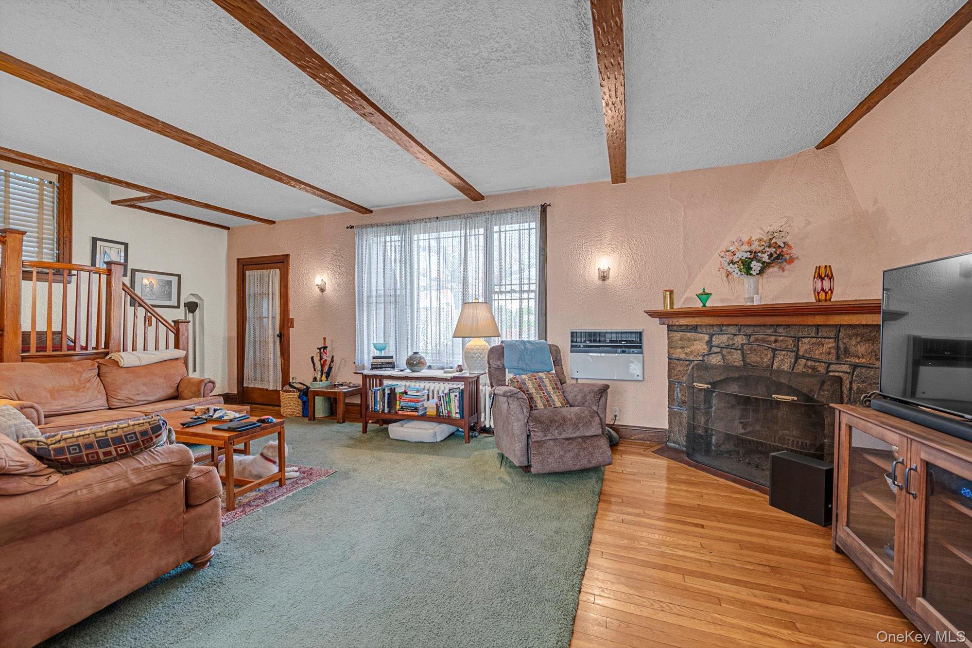 #3 photo, 157-10 46 Avenue, Flushing , NY 11355