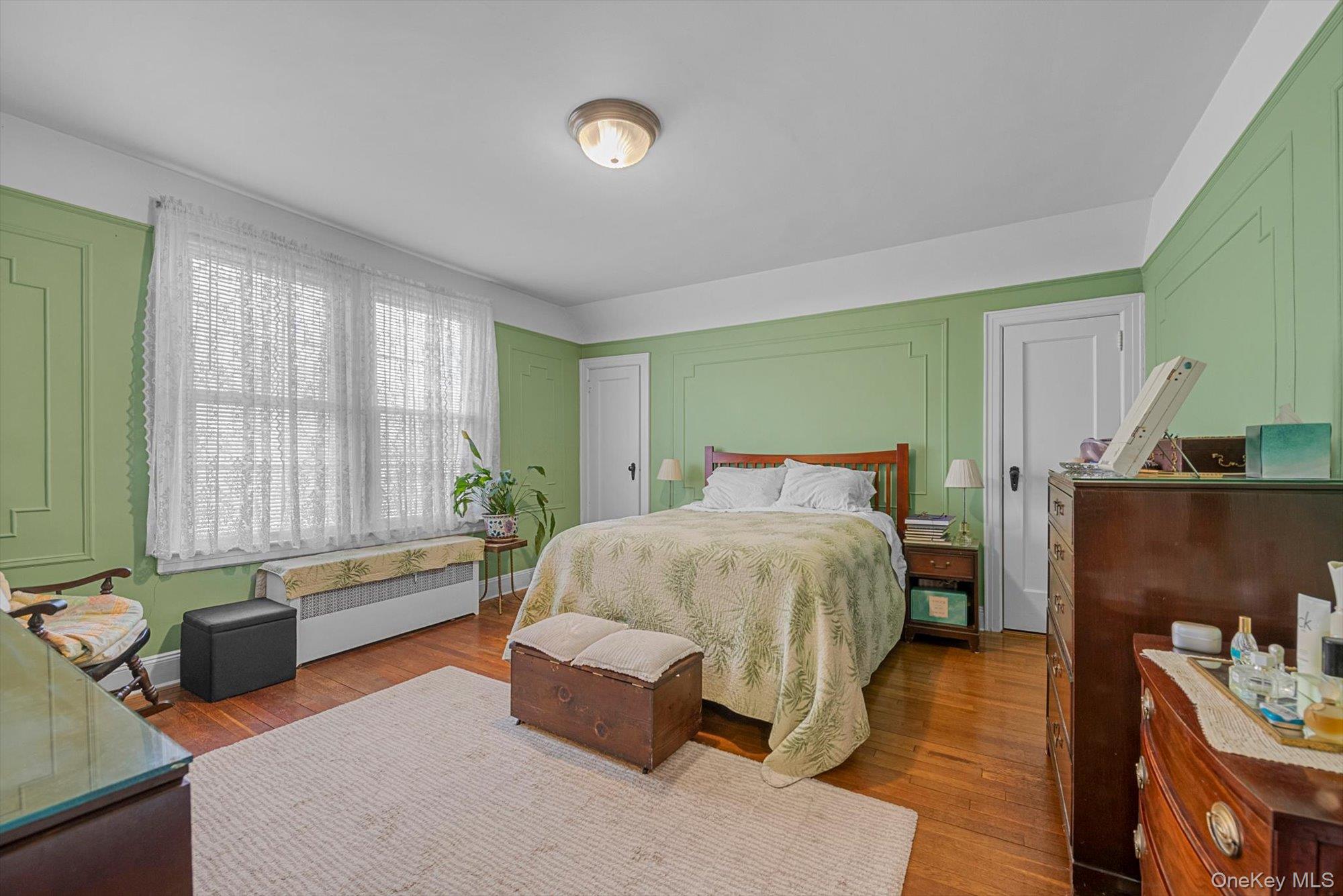 #9 photo, 157-10 46 Avenue, Flushing , NY 11355