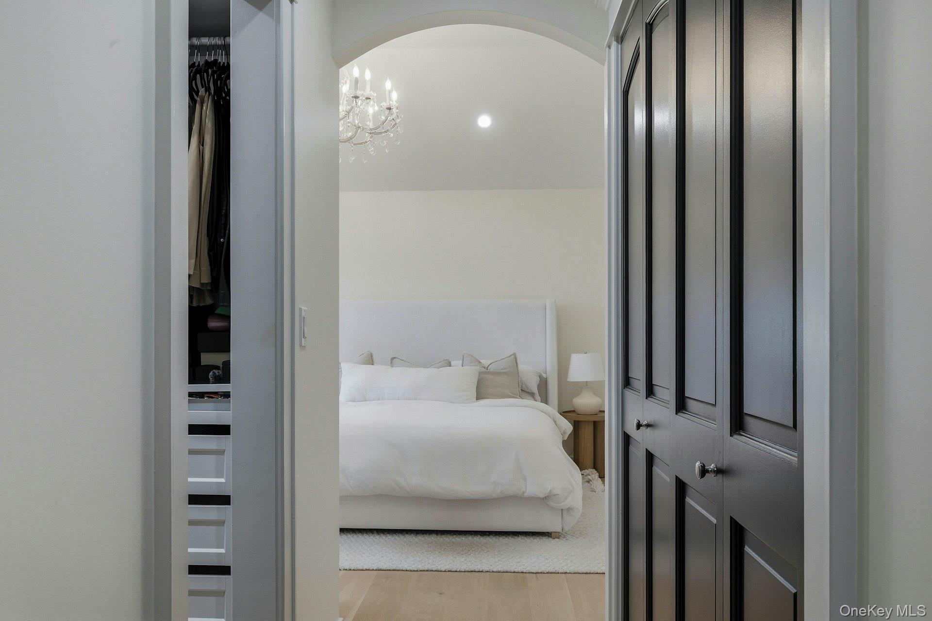 #19 photo, 14 Oaklawn Avenue, Glen Head , NY 11545