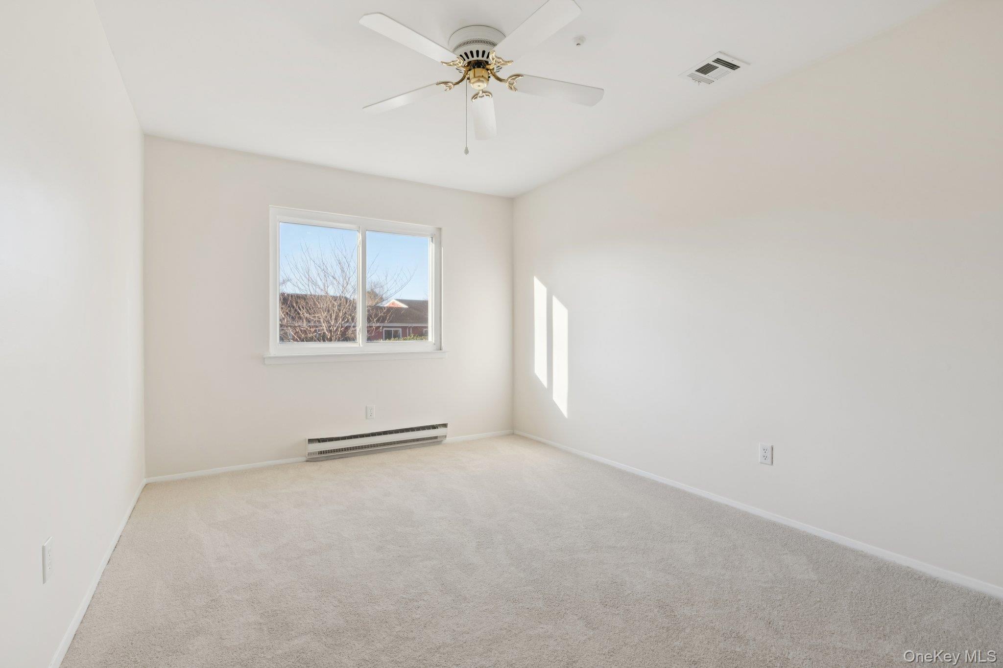 #16 photo, 908 Drew Drive, Saint James , NY 11780