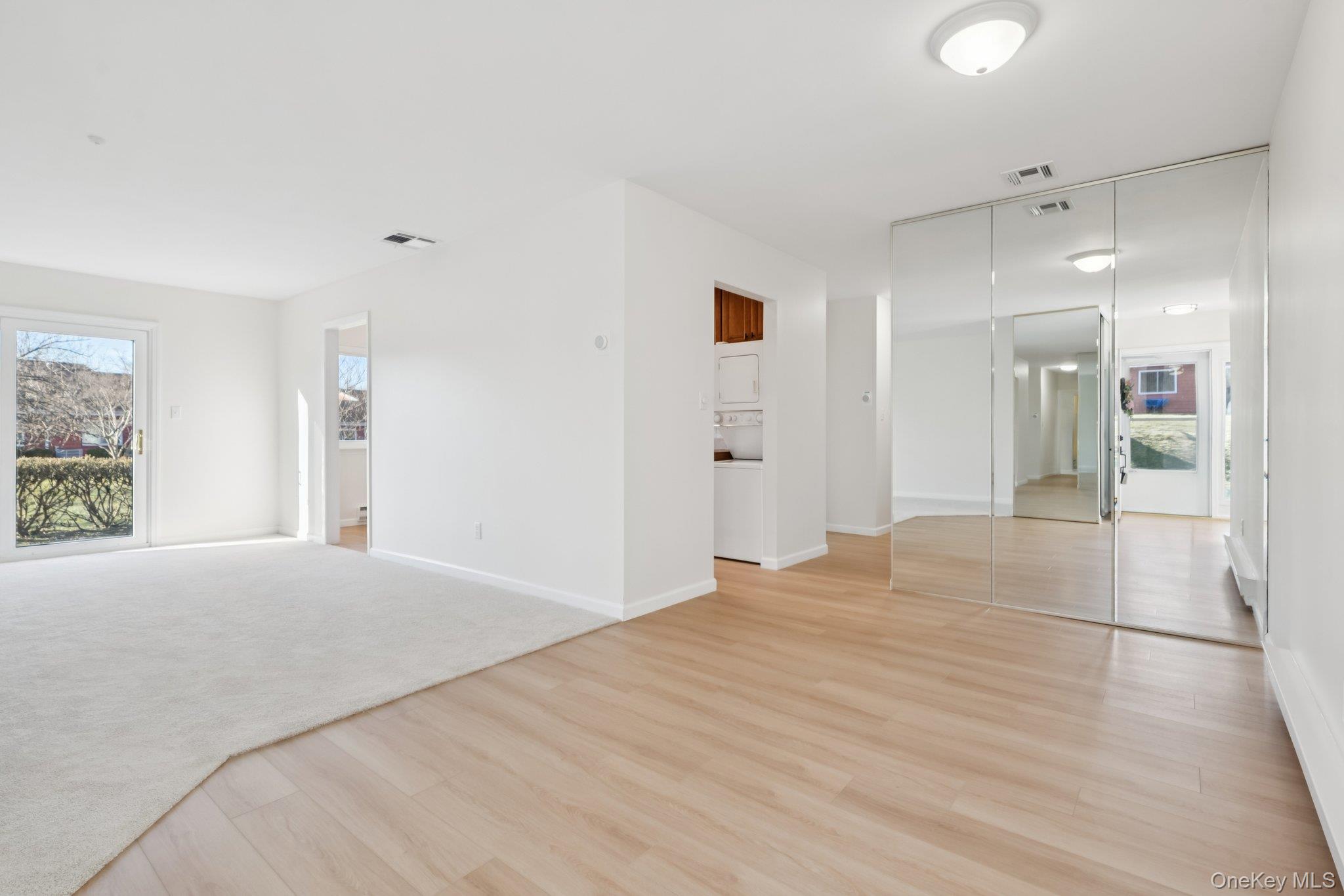 #5 photo, 908 Drew Drive, Saint James , NY 11780