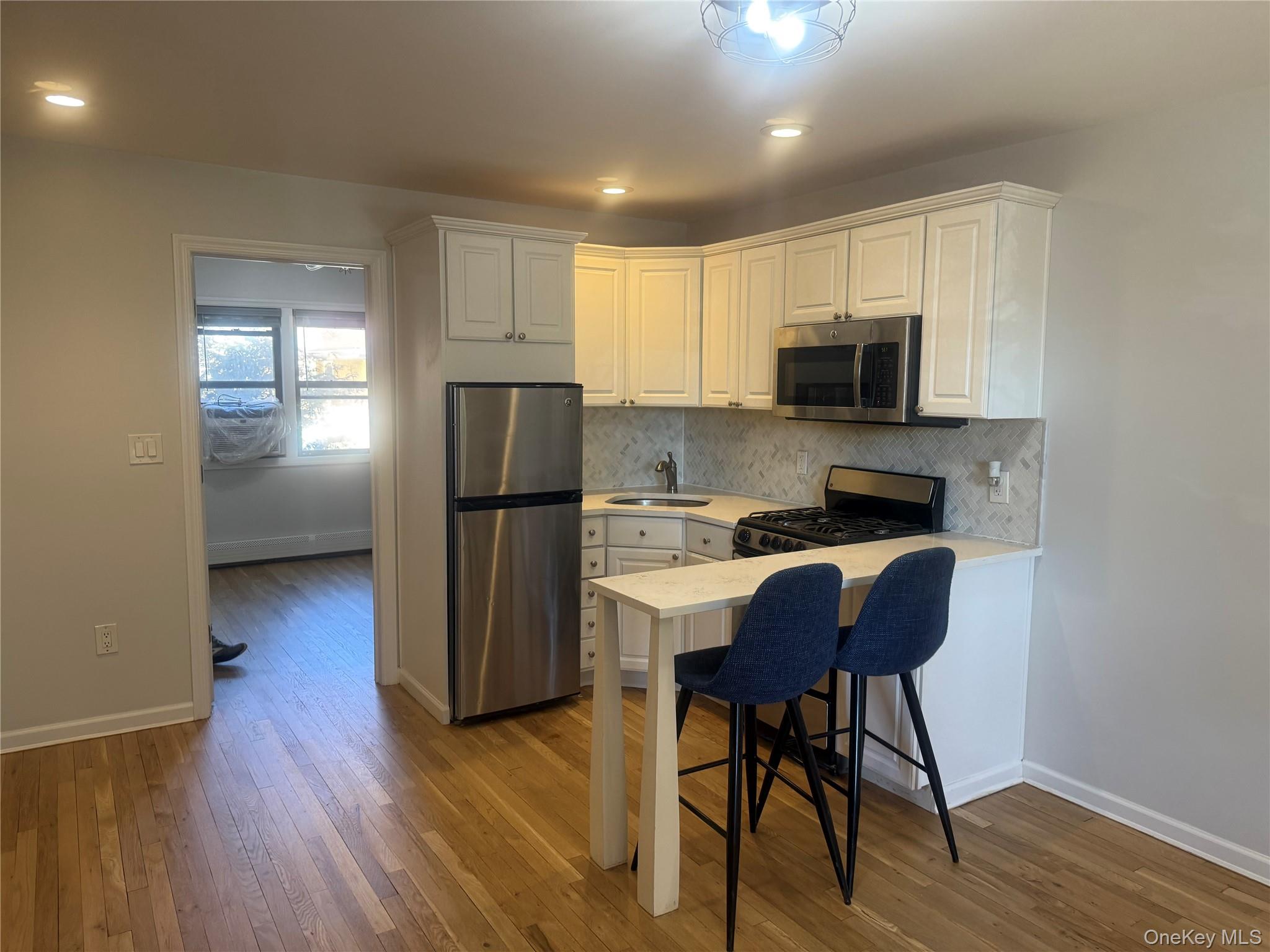 #16 photo, 65 West Broadway, Нассау ‖ Long Beach , NY 11561