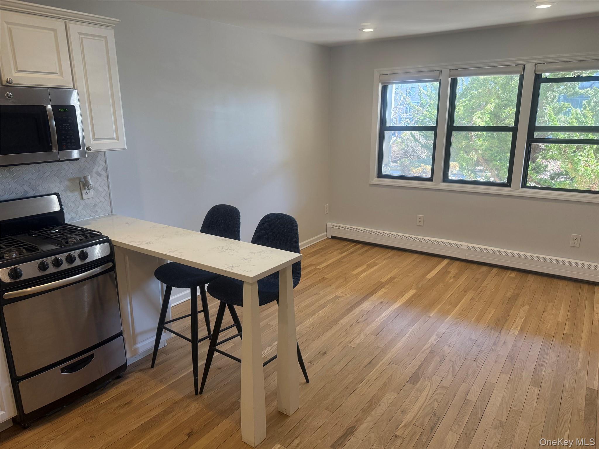 #18 photo, 65 West Broadway, Нассау ‖ Long Beach , NY 11561