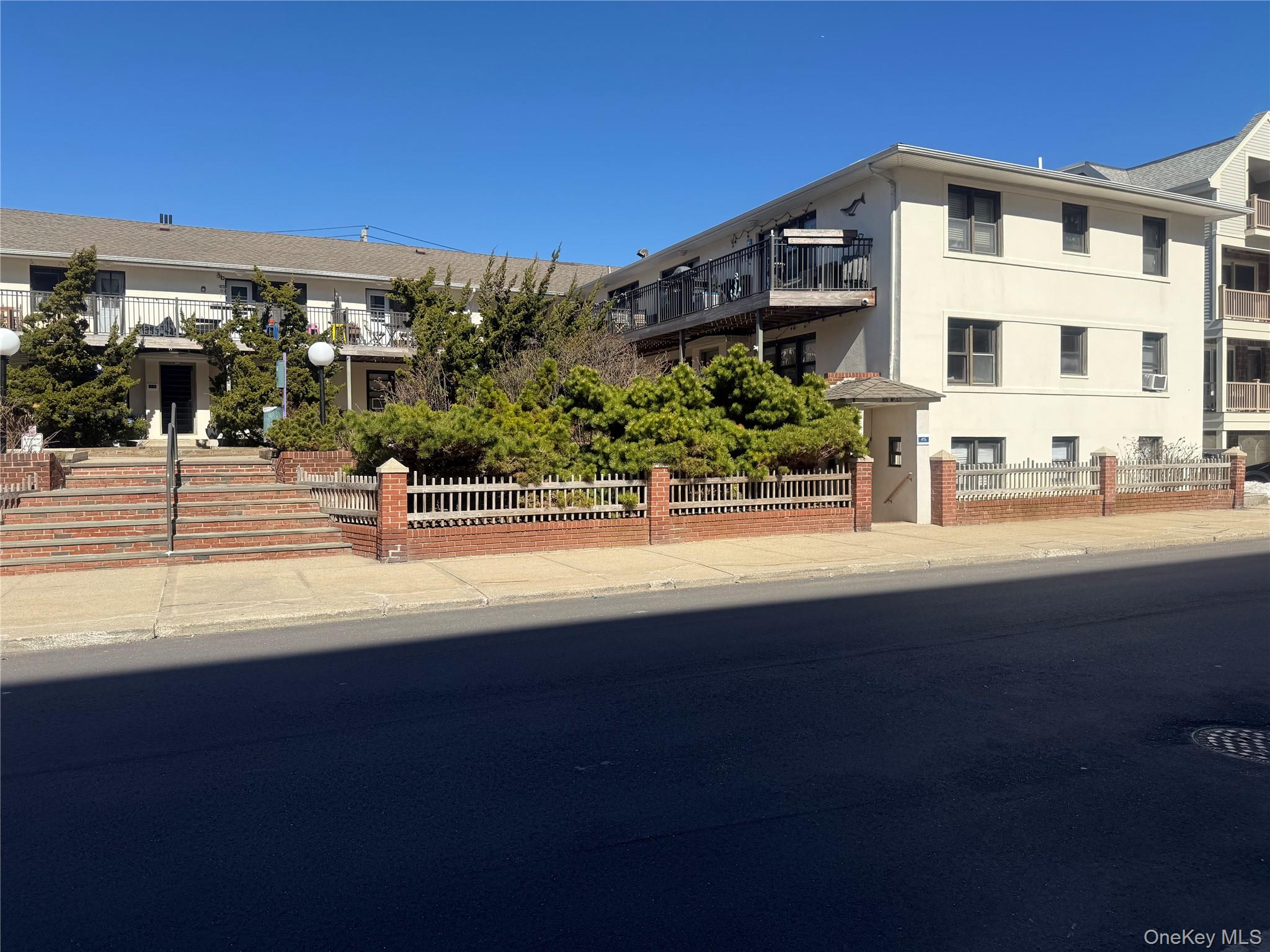 #2 photo, 65 West Broadway, Нассау ‖ Long Beach , NY 11561