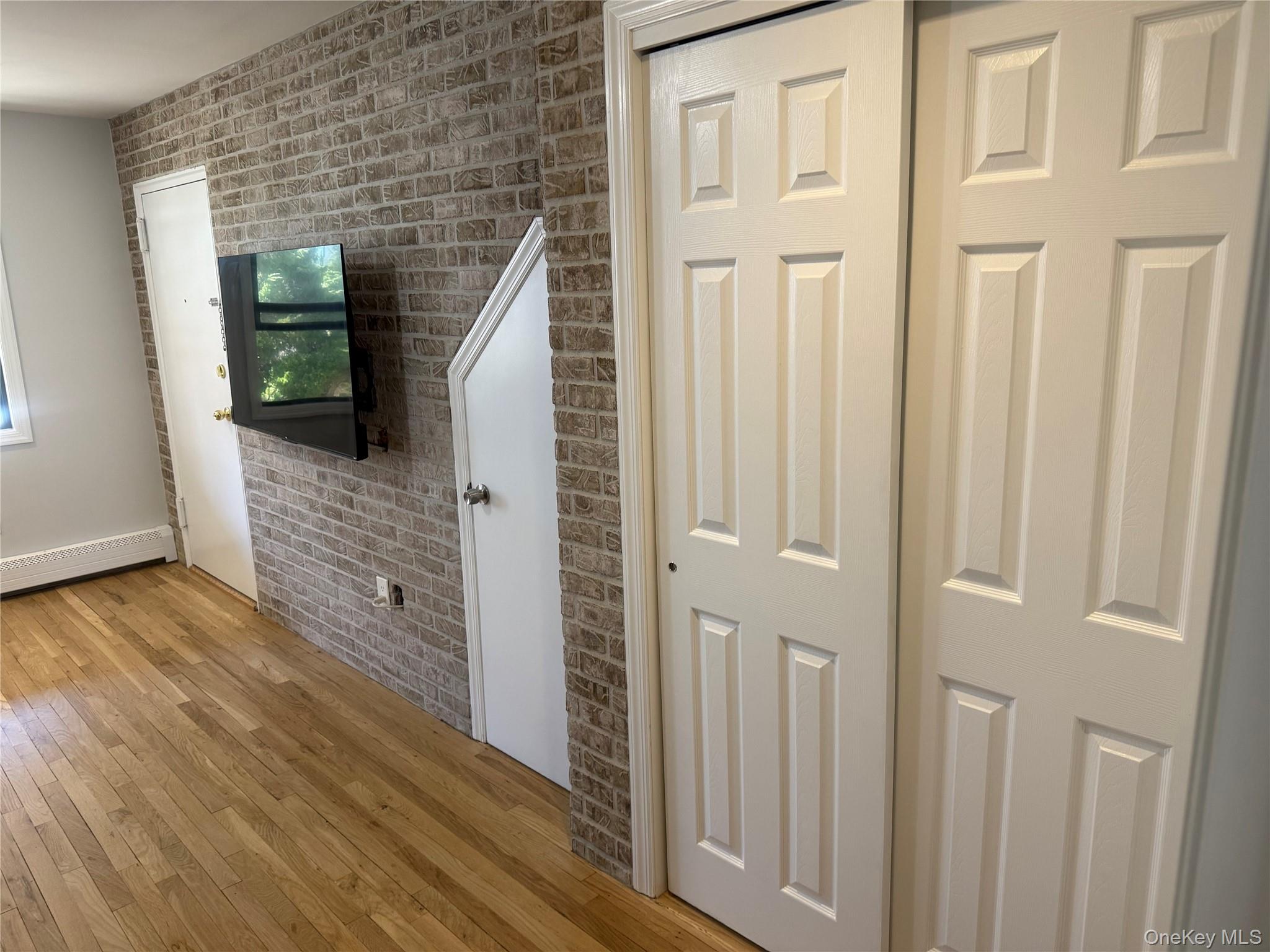 #9 photo, 65 West Broadway, Нассау ‖ Long Beach , NY 11561