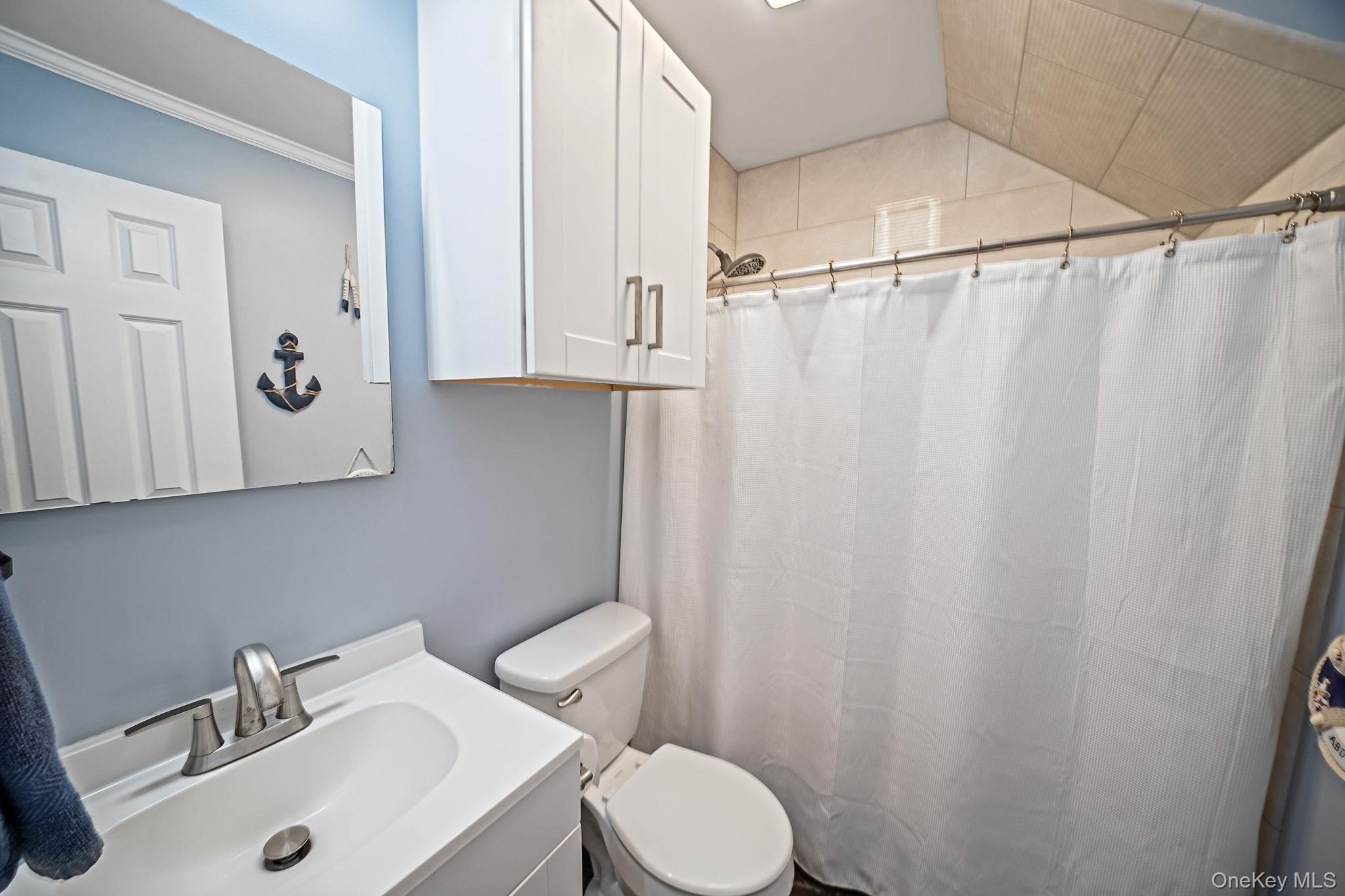 #13 photo, 6 Cedar Oaks Avenue, Farmingville , NY 11738