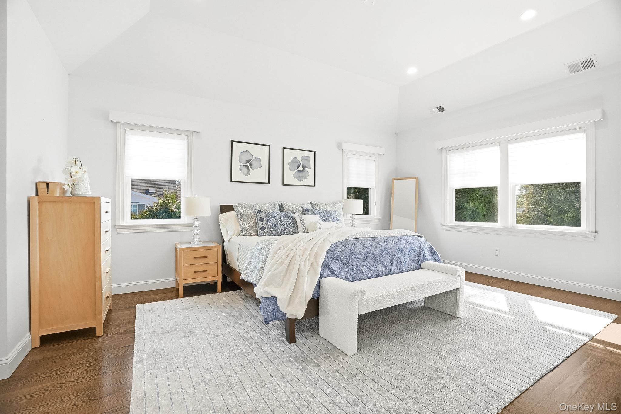 #13 photo, 8 Wakefield Road, Scarsdale , NY 10583