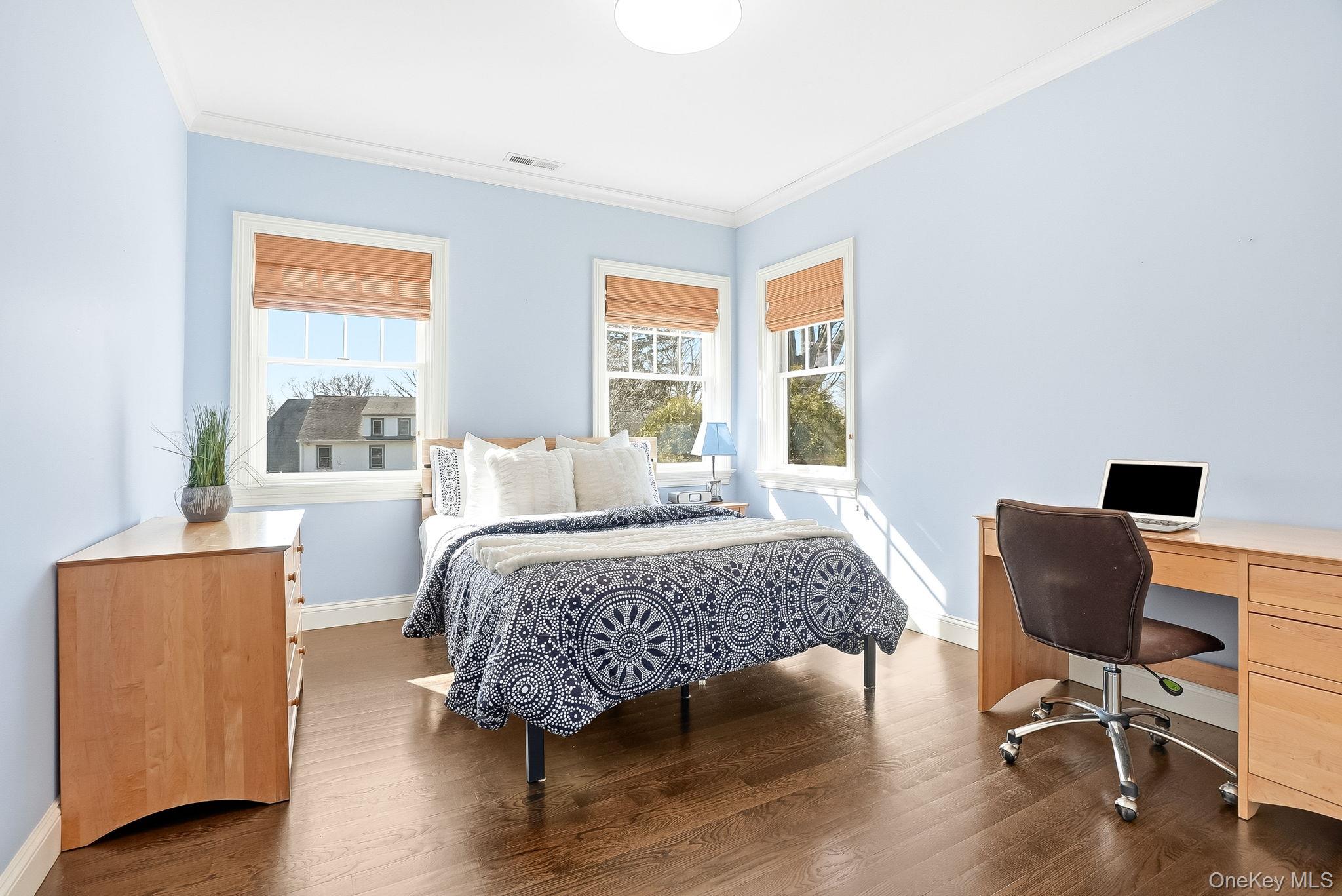 #18 photo, 8 Wakefield Road, Scarsdale , NY 10583