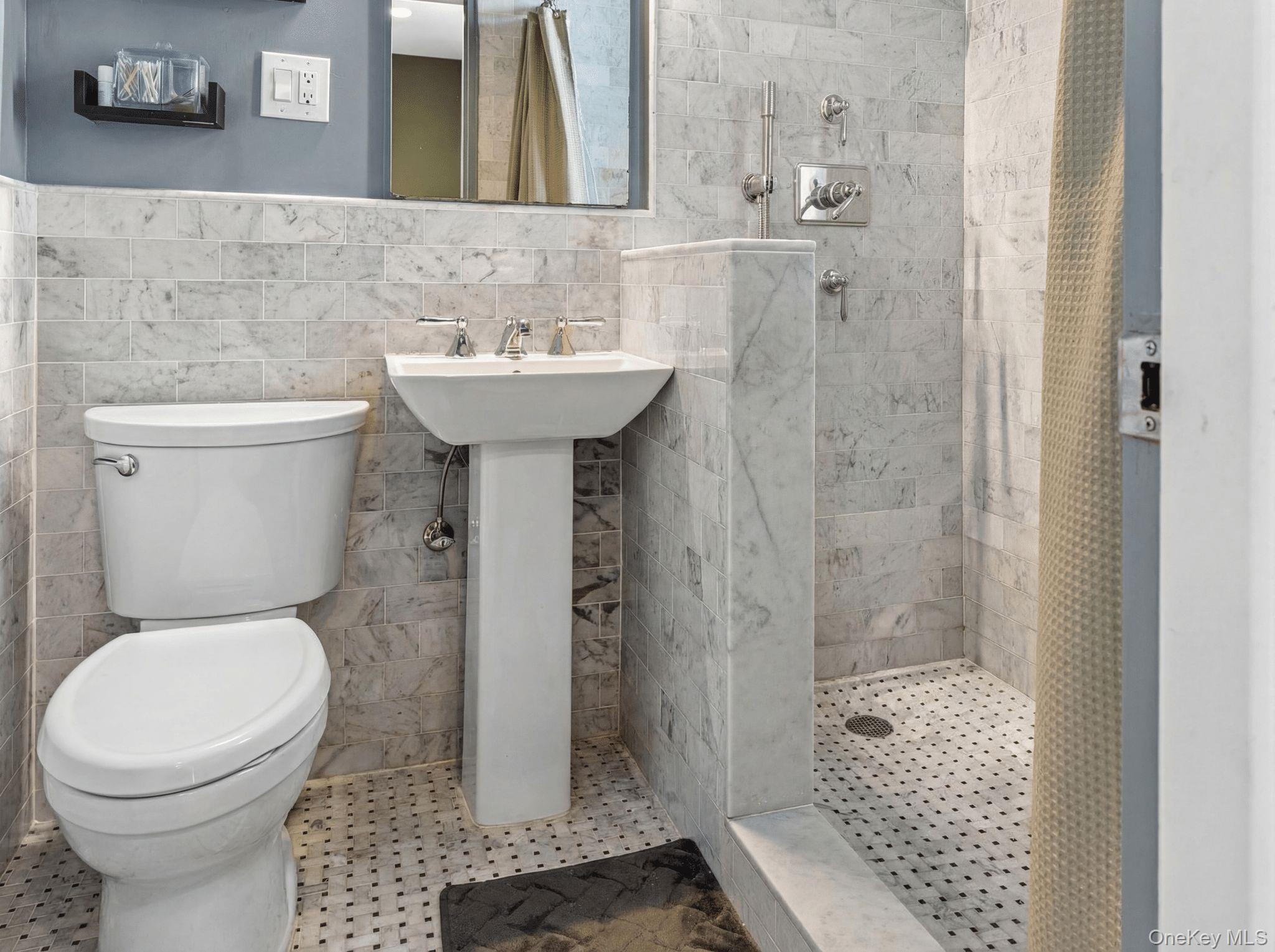 #18 photo, 2 Overlook Road, 뉴욕주 White Plains , NY 10605