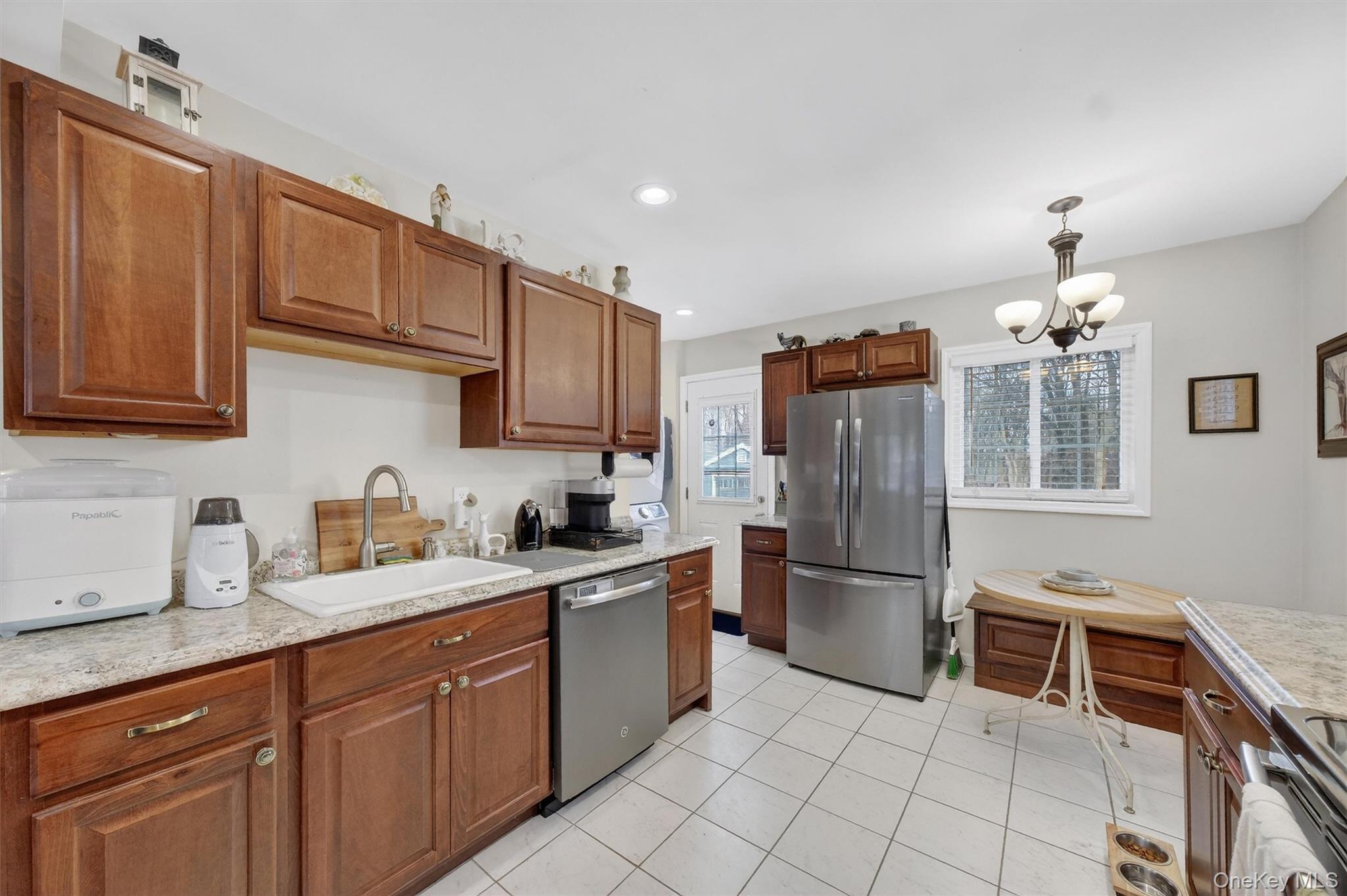 #10 photo, 8 Van Wyck Drive, Poughkeepsie , NY 12601