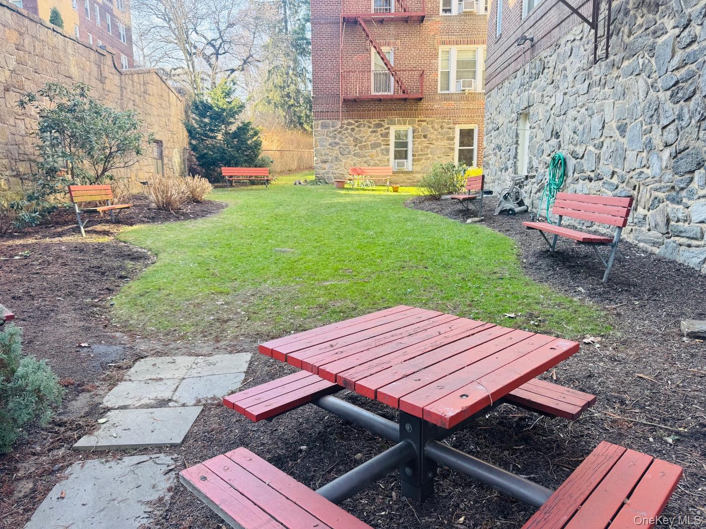 #14 photo, 1440 Midland Avenue, Bronxville , NY 10708