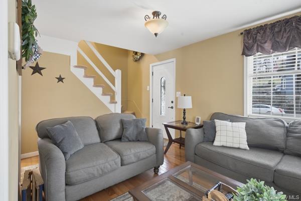 #4 photo, 147 Dupont Avenue, Newburgh , NY 12550