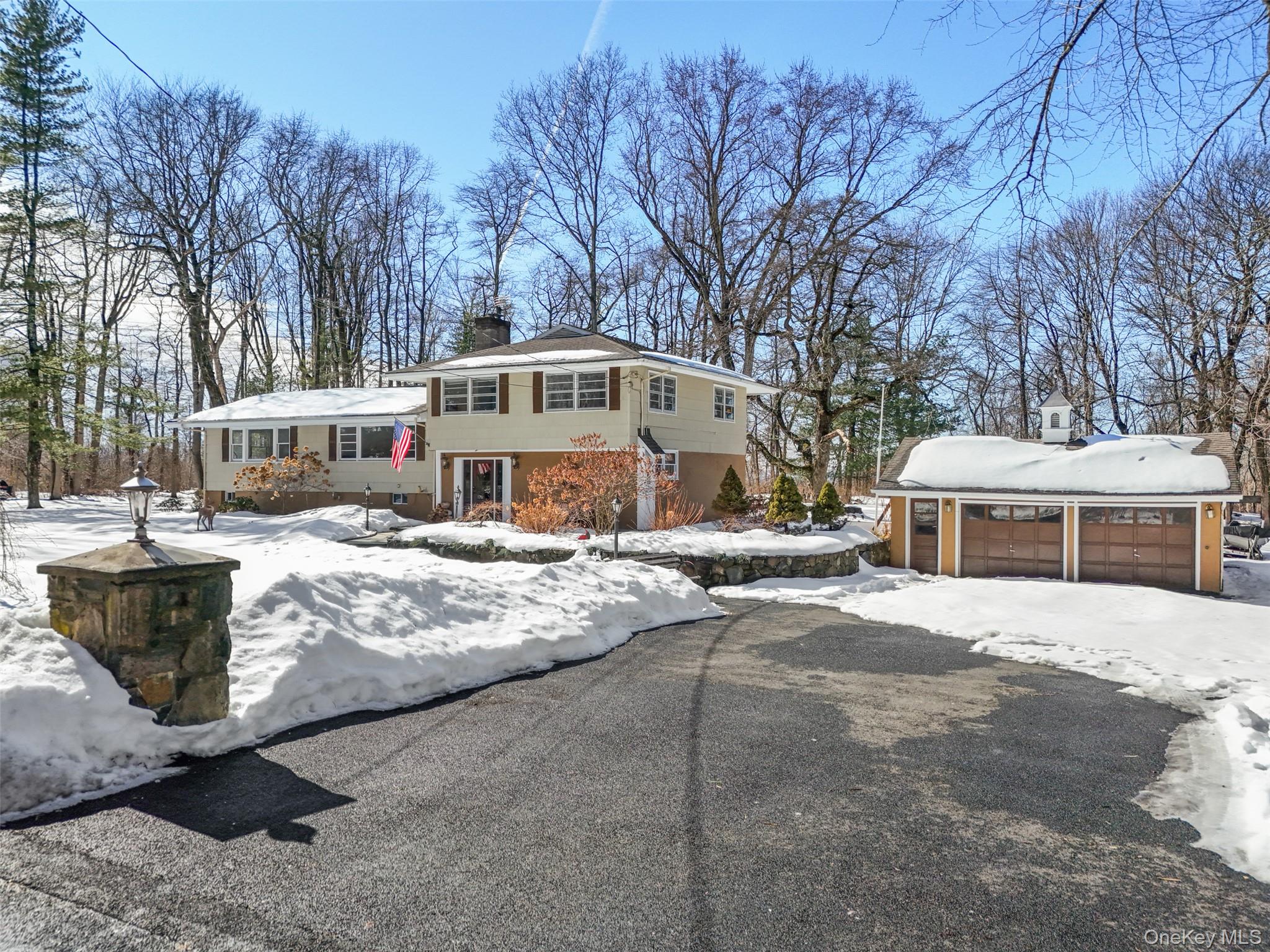 #1 photo, 55 Hoags Cross Road, Ossining , NY 10562