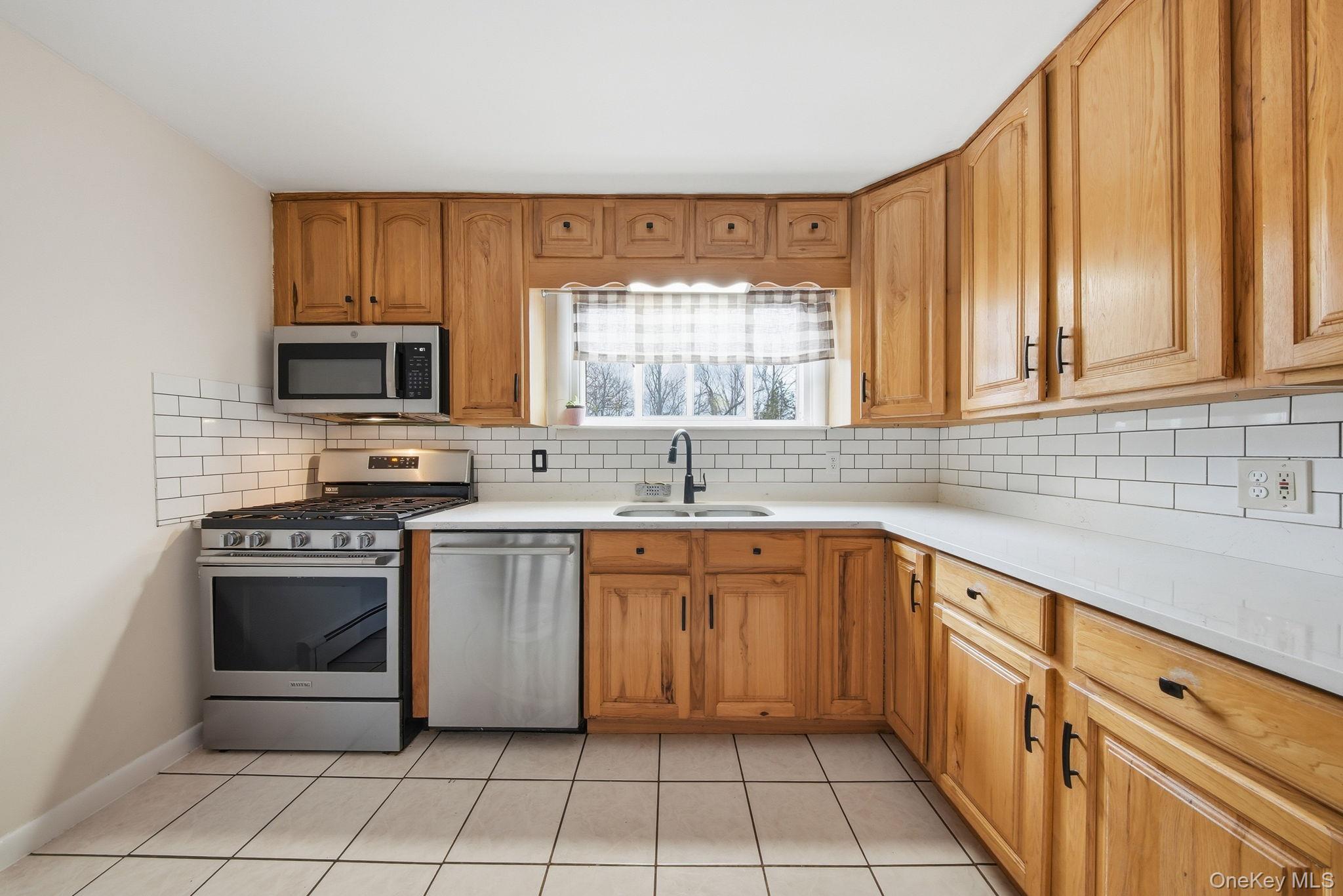 #12 photo, 282 Stone School House Road, Bloomingburg , NY 12721