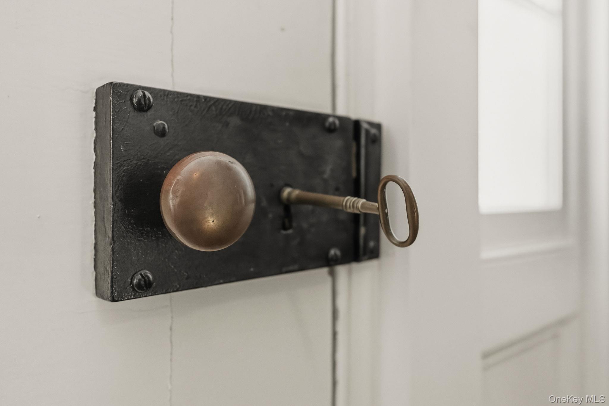 #4 photo, 549 Croton Lake Road, Bedford Corners , NY 10549