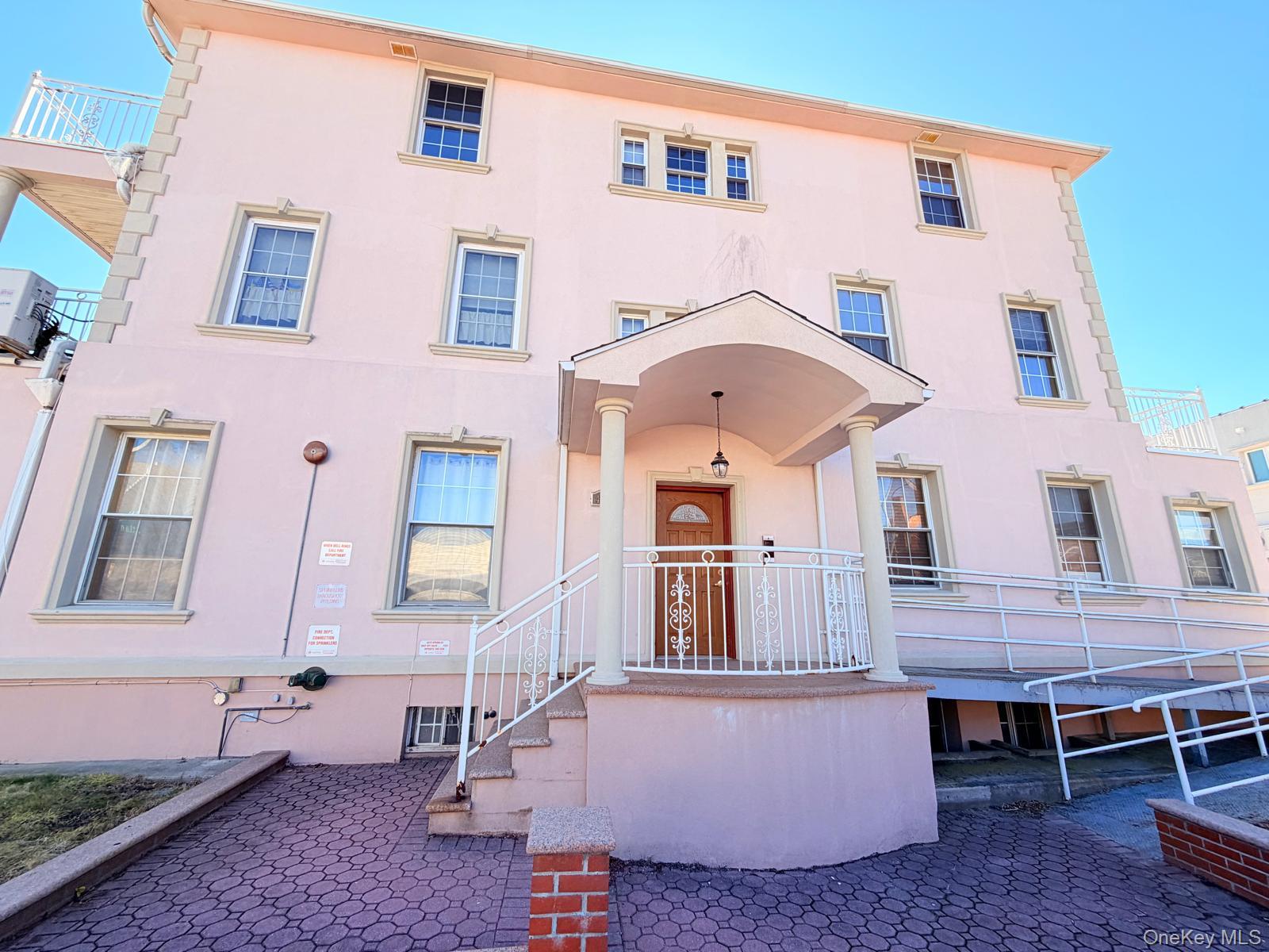 #1 photo, 4300 Atlantic Avenue, Brooklyn , NY 11224