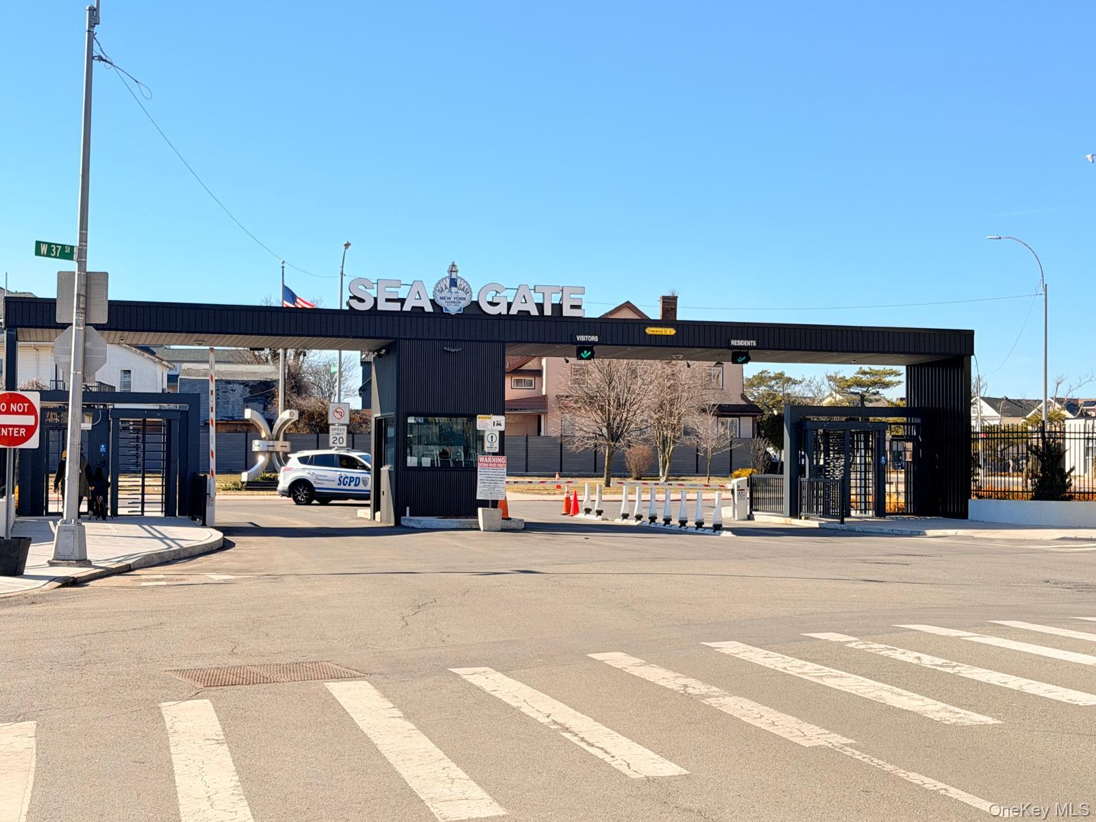 #18 photo, 4300 Atlantic Avenue, Brooklyn , NY 11224