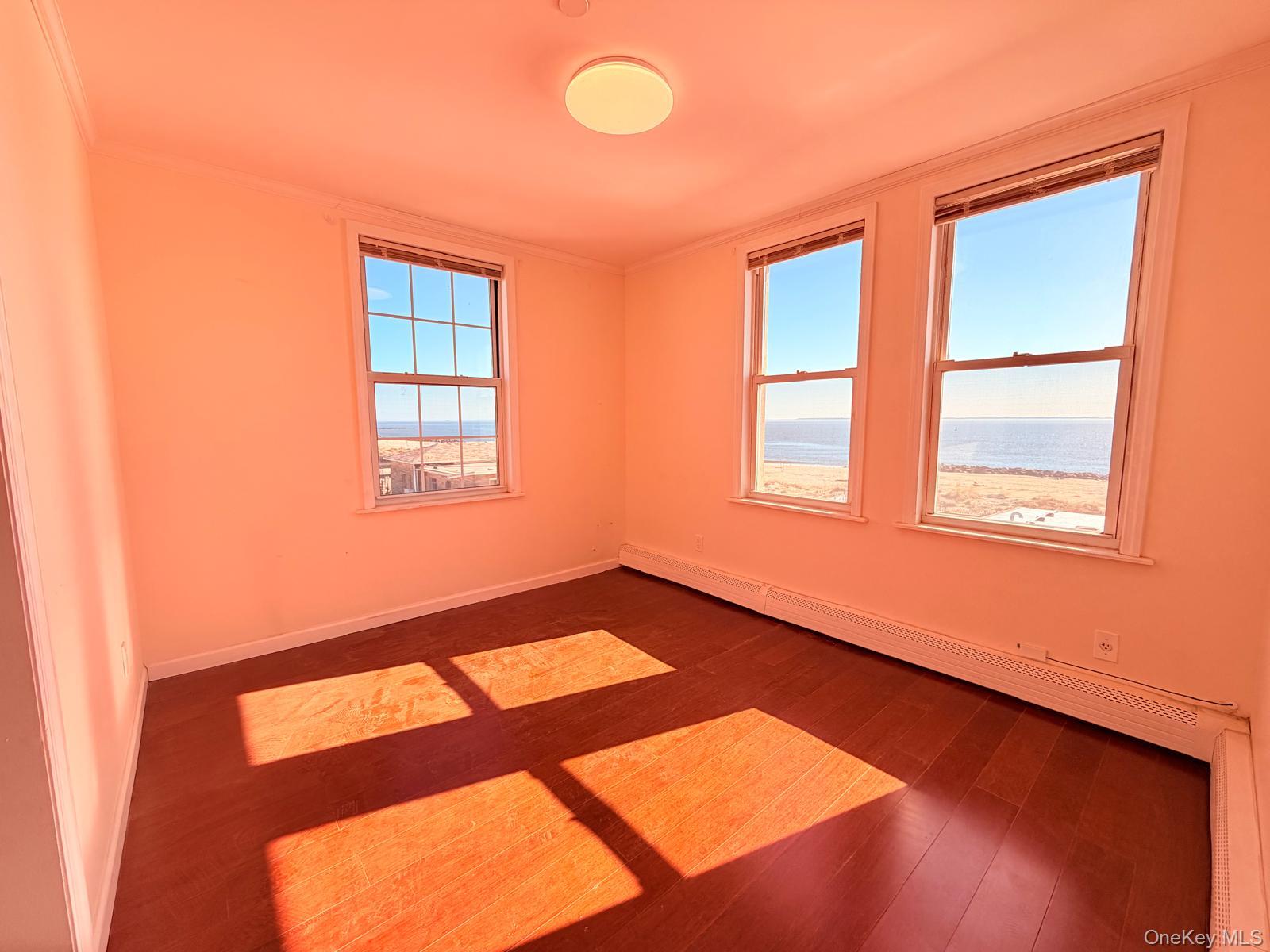 #4 photo, 4300 Atlantic Avenue, Brooklyn , NY 11224