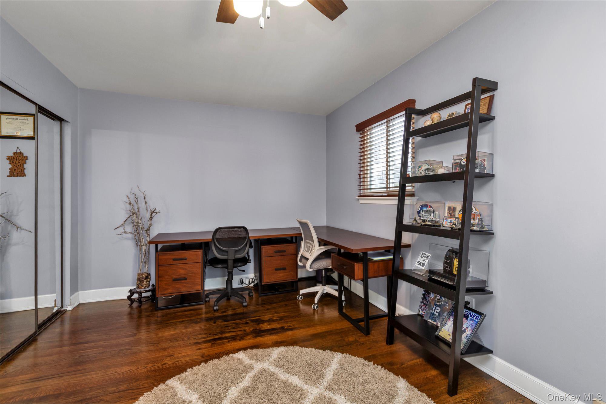 #19 photo, 6 Cedar Drive, ナッソー郡 Plainview , NY 11803