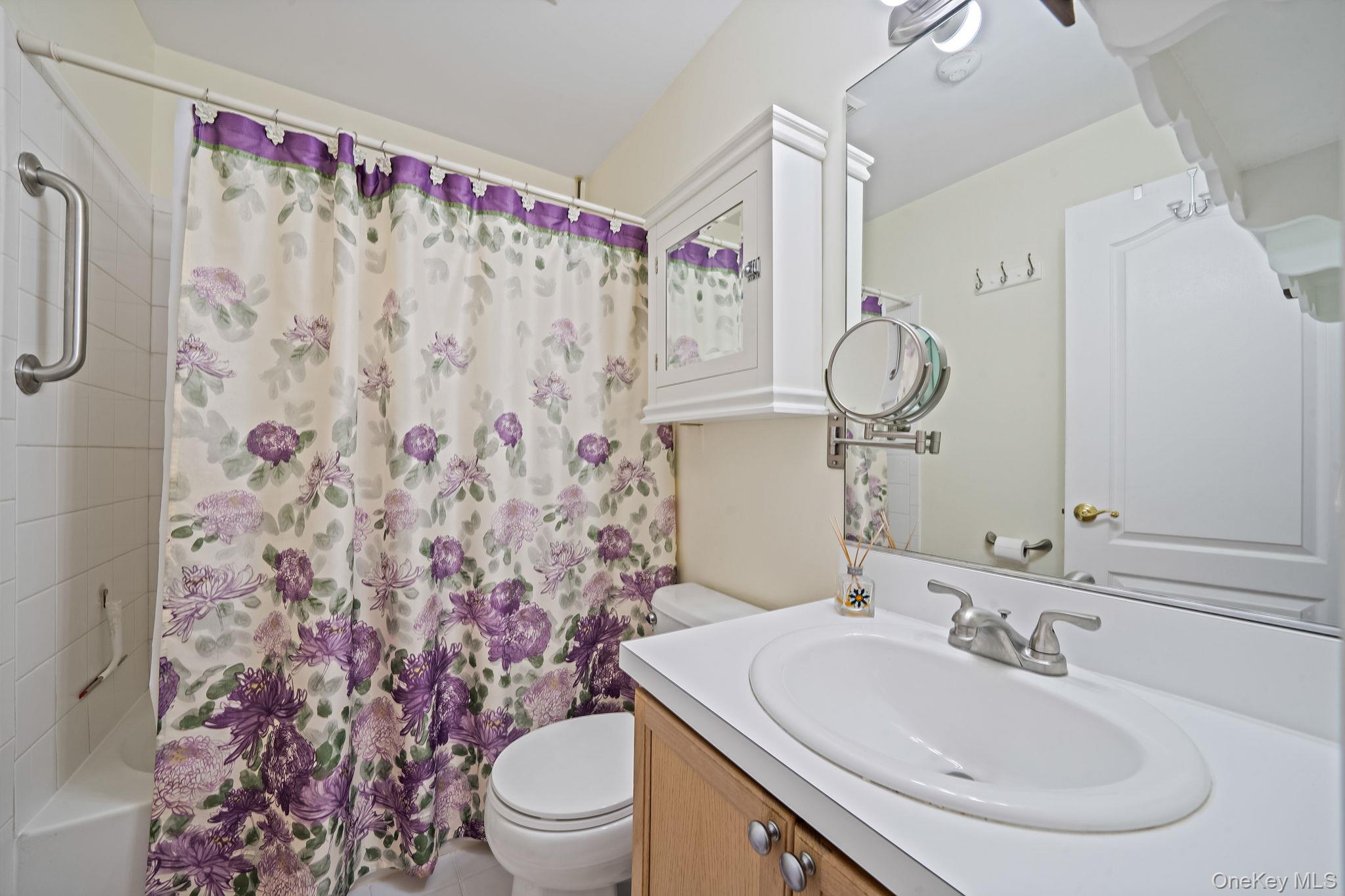 #13 photo, 903 Constance Lane, 롱 아일랜드 Port Jefferson Station , NY 11776