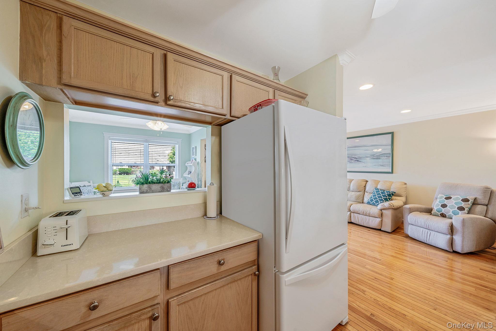 #9 photo, 903 Constance Lane, 롱 아일랜드 Port Jefferson Station , NY 11776