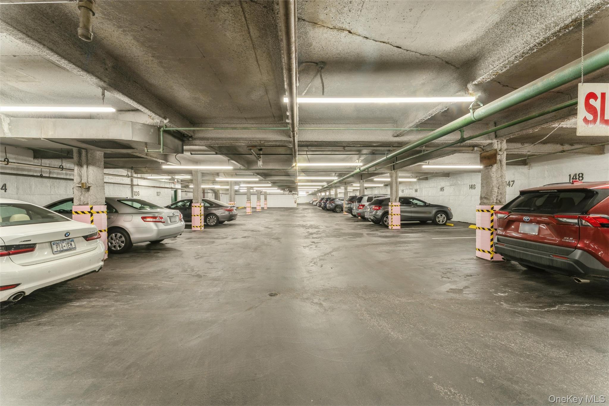 #15 photo, 1 Kensington Gate, Great Neck , NY 11021